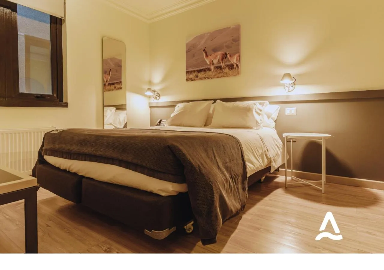 Photo of the whole room, Bed in Almasur Express Punta Arenas