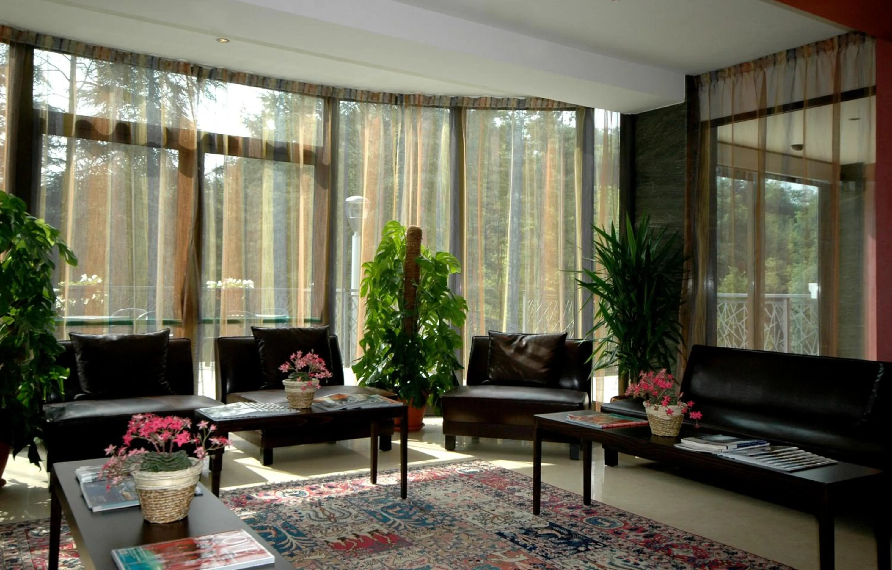 Lobby or reception in Hotel Langhe & Monferrato