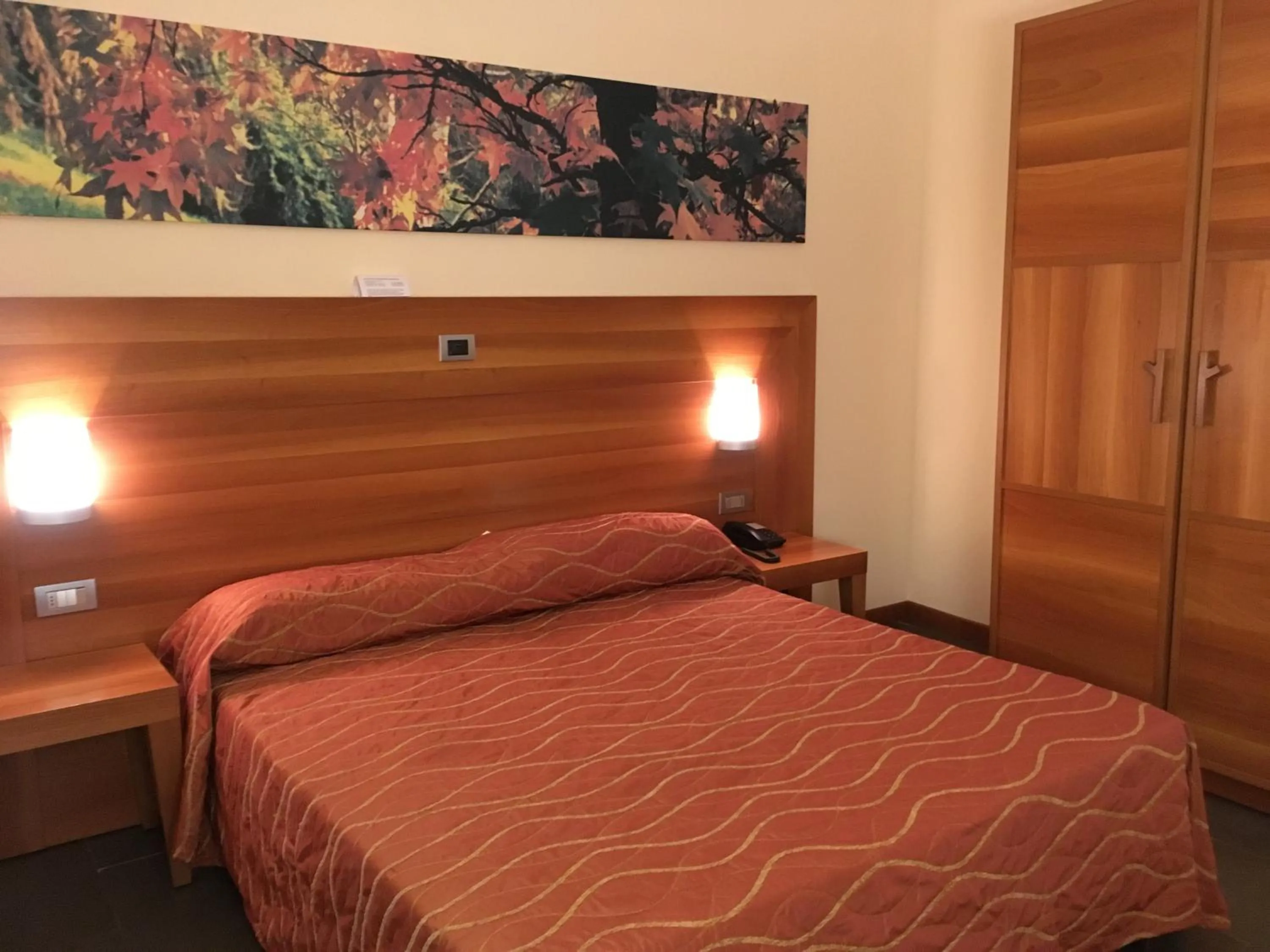 Bed in Hotel Langhe & Monferrato