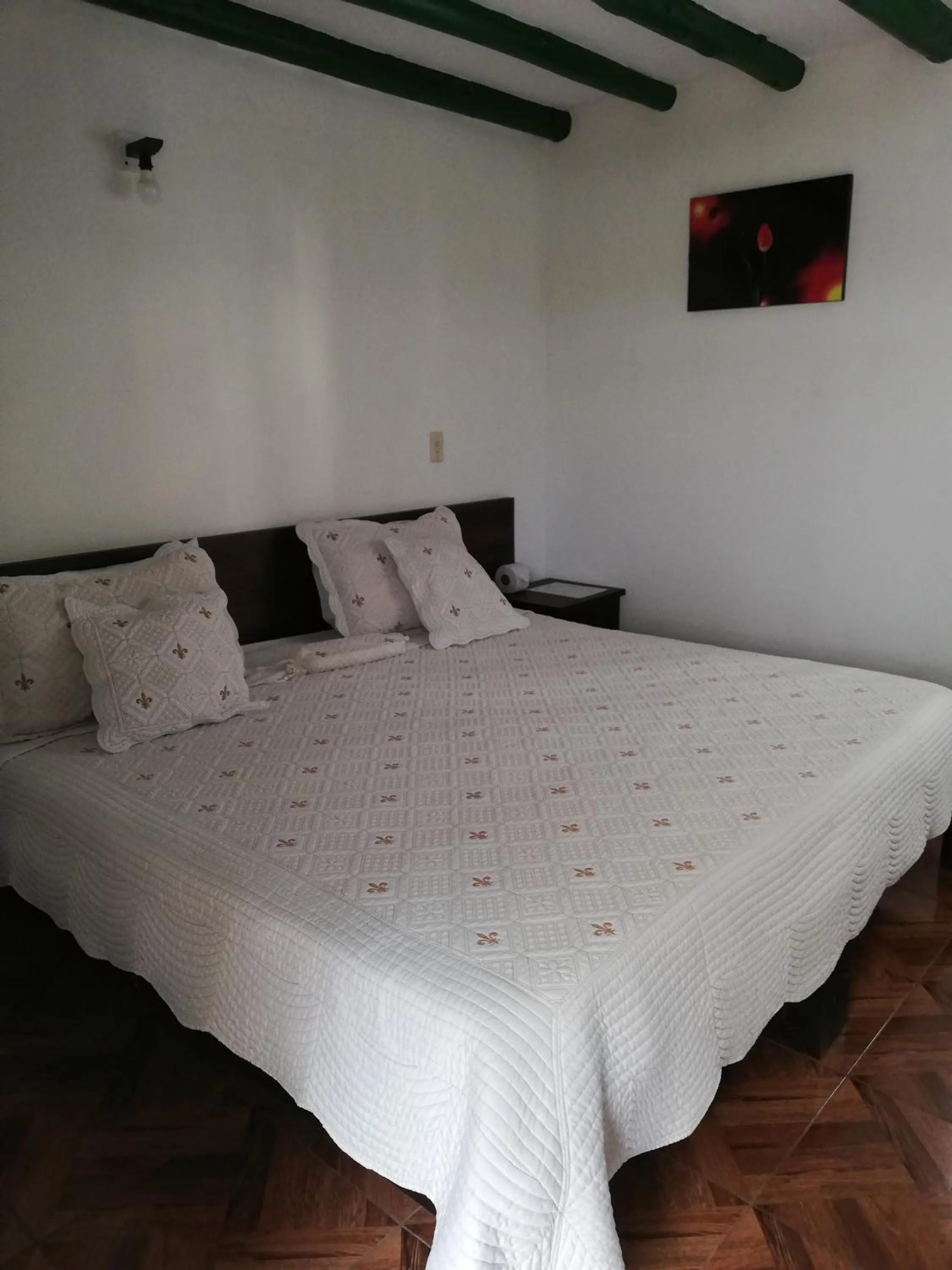 Bedroom, Bed in Esquina Colonial