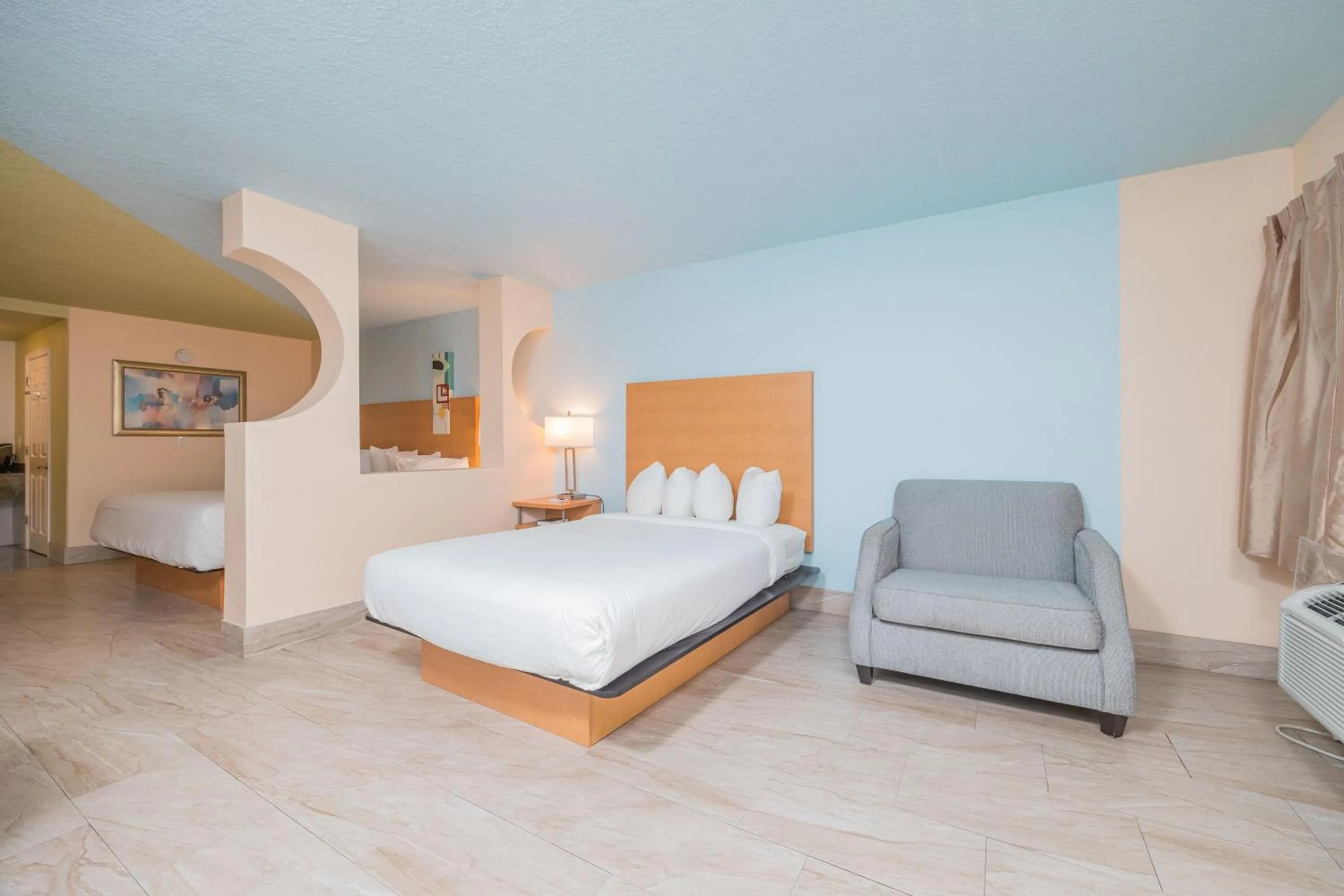 Bedroom, Bed in The Ponce St. Augustine Hotel