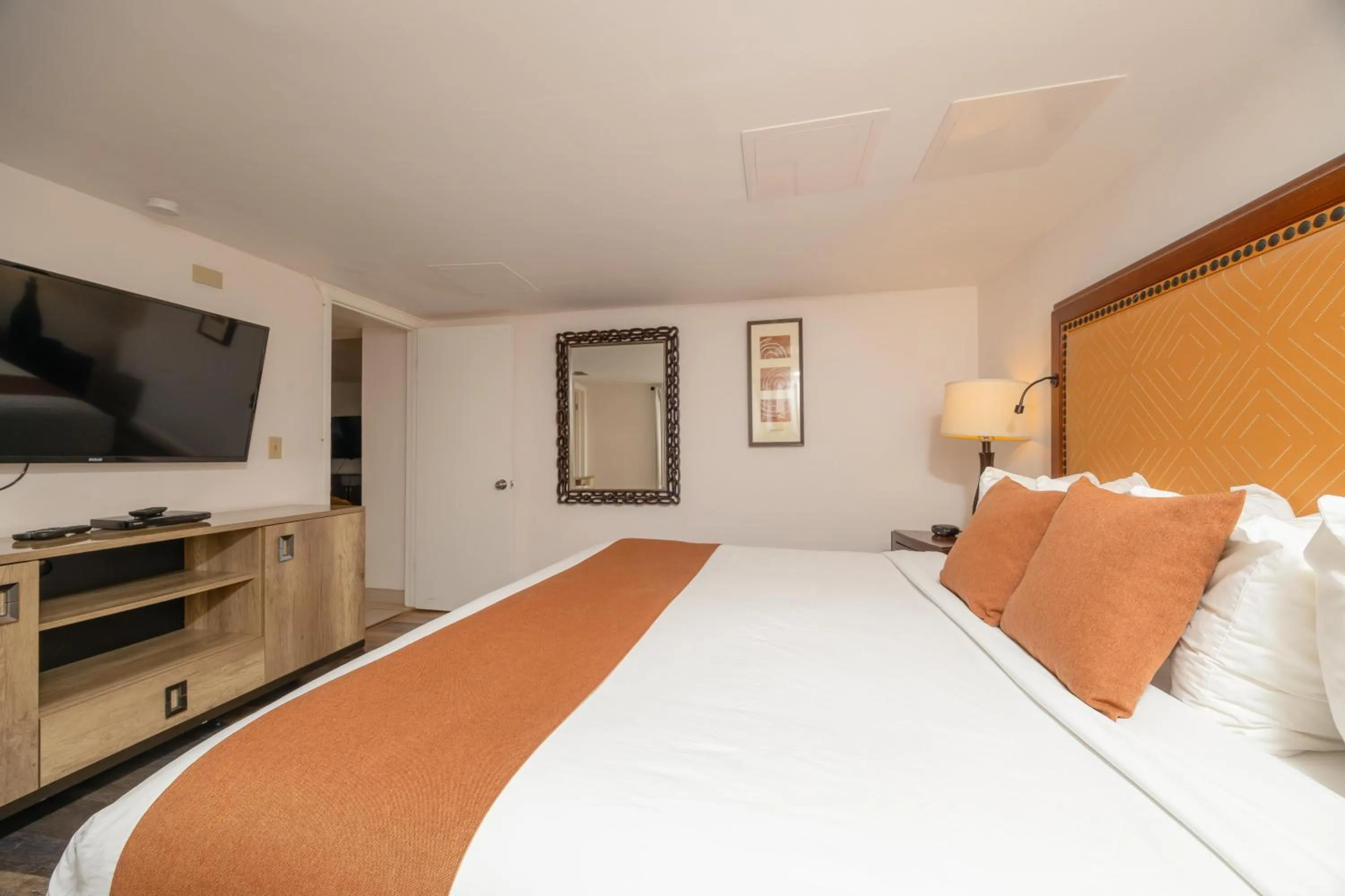 Bedroom, Bed in The Ponce St. Augustine Hotel