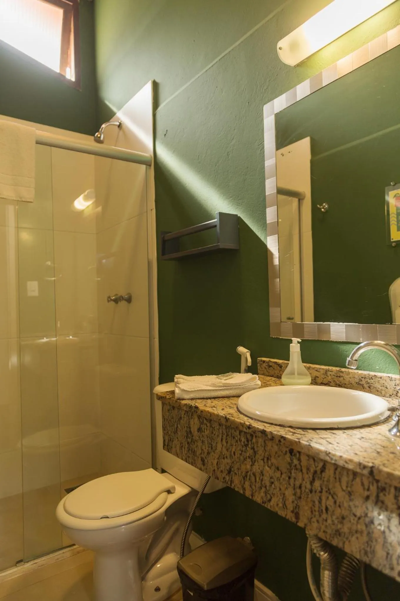 Shower in Eco Hotel Oceanomare