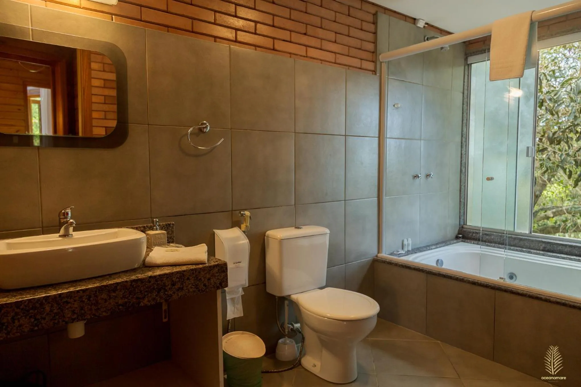 Shower in Eco Hotel Oceanomare