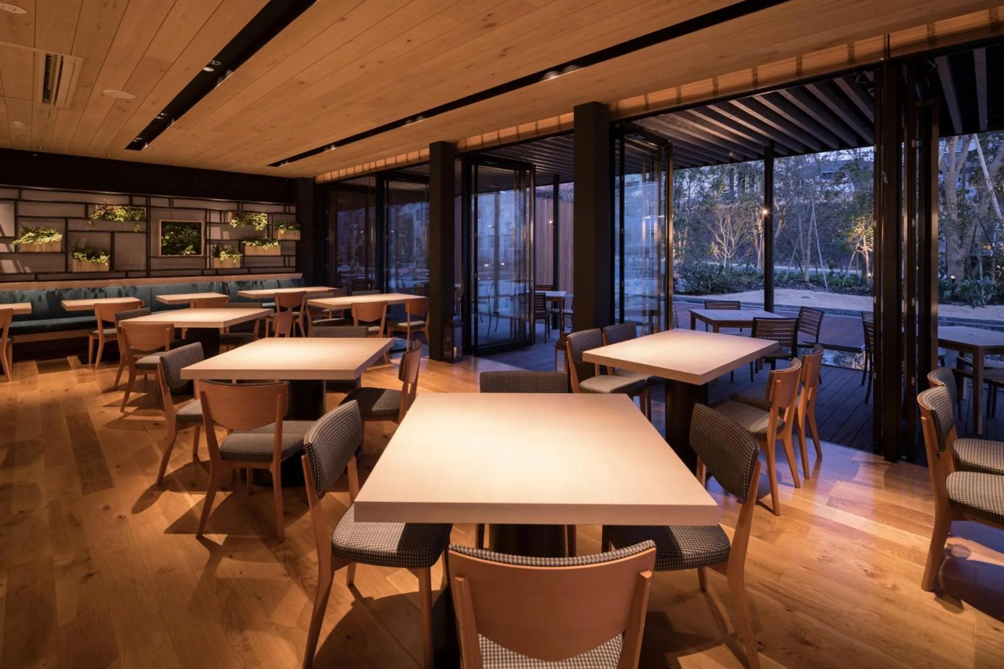 Restaurant/places to eat in Solest Takachiho Hotel