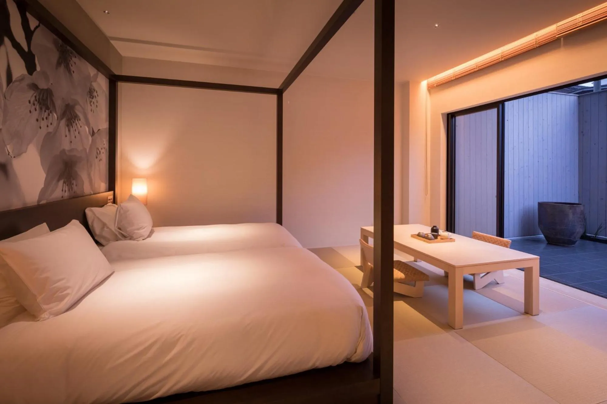 Bed in Solest Takachiho Hotel