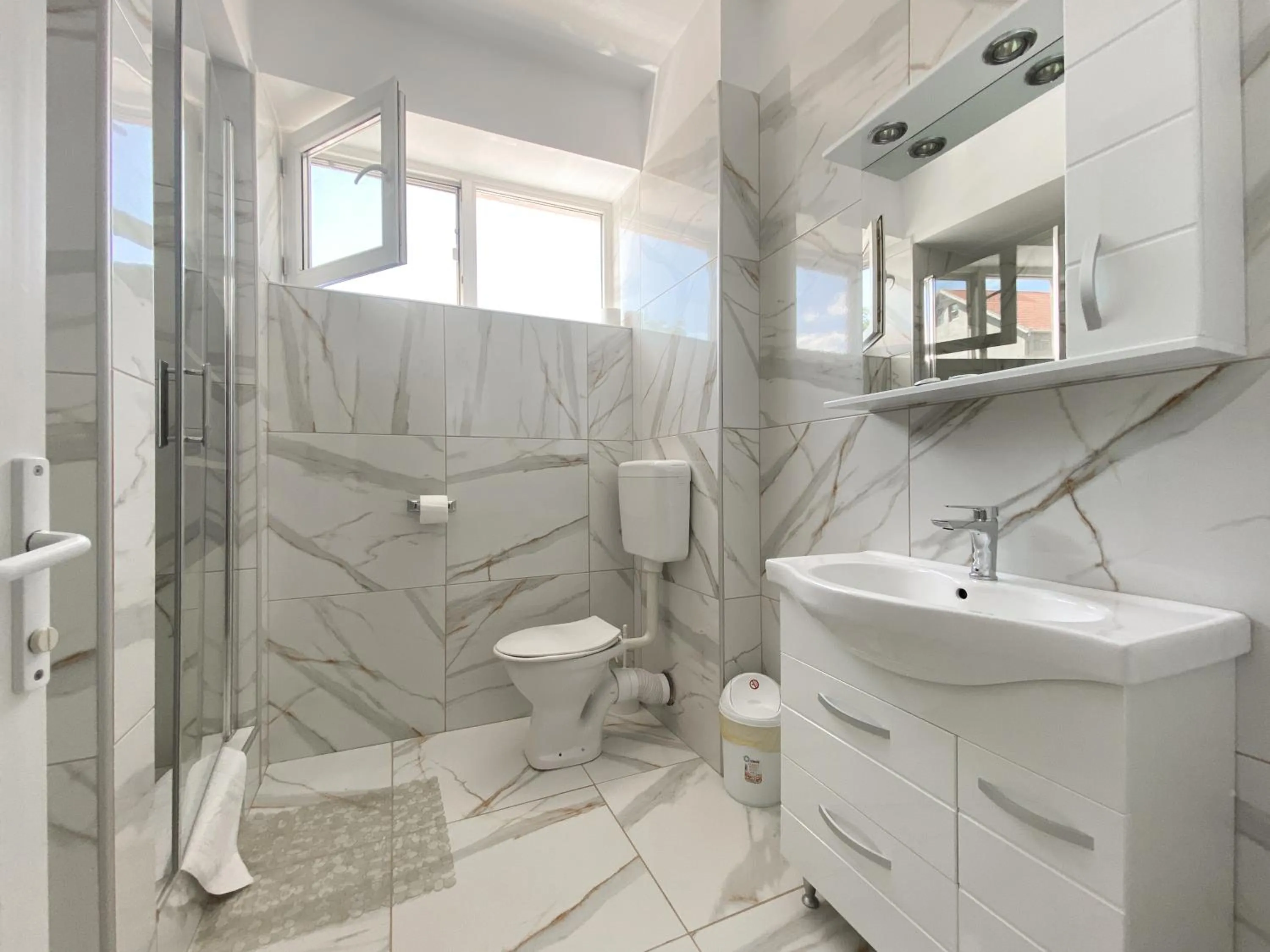 Bathroom in Hotel Class