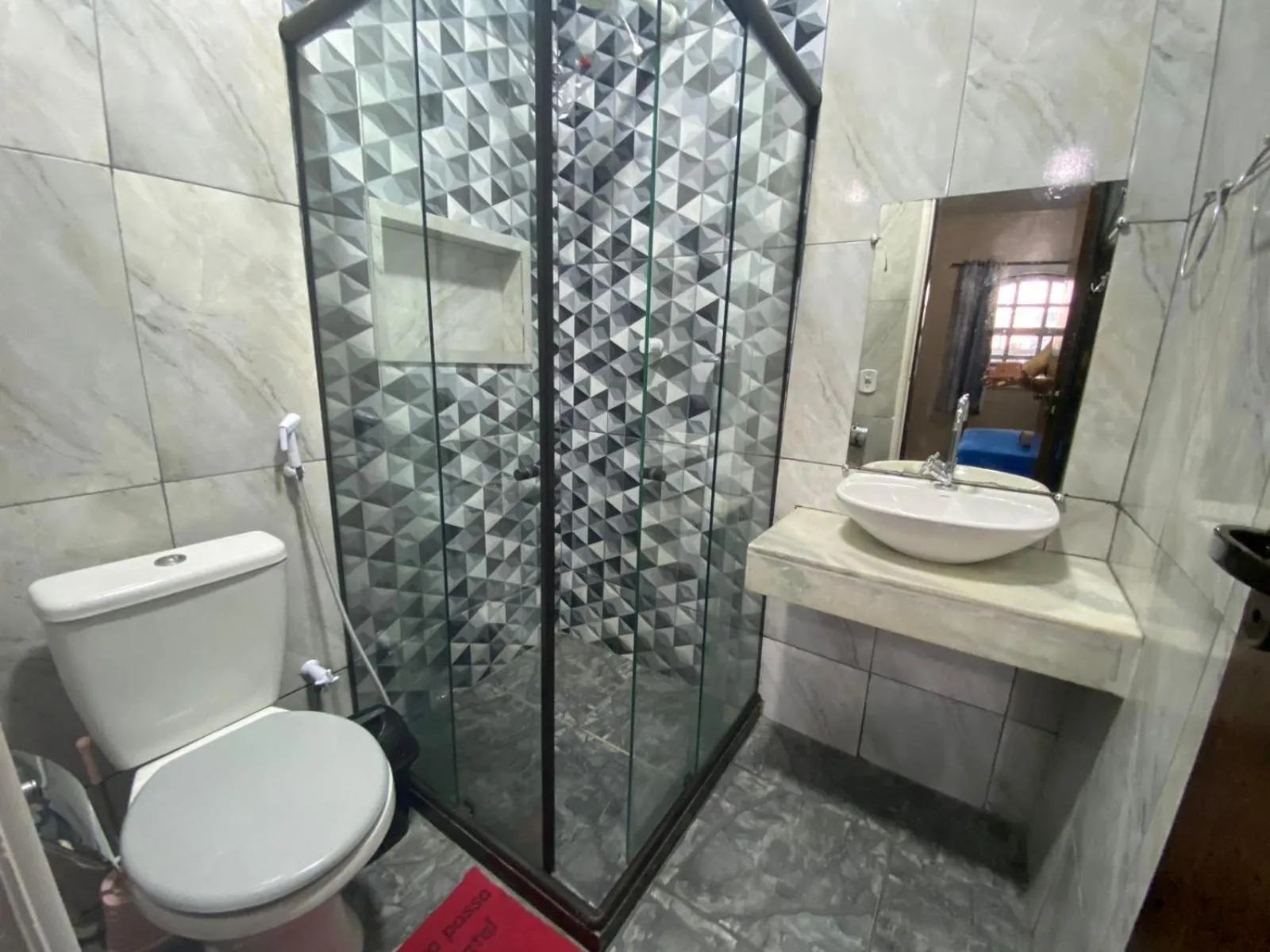 Bathroom in Lurviz Home Suítes