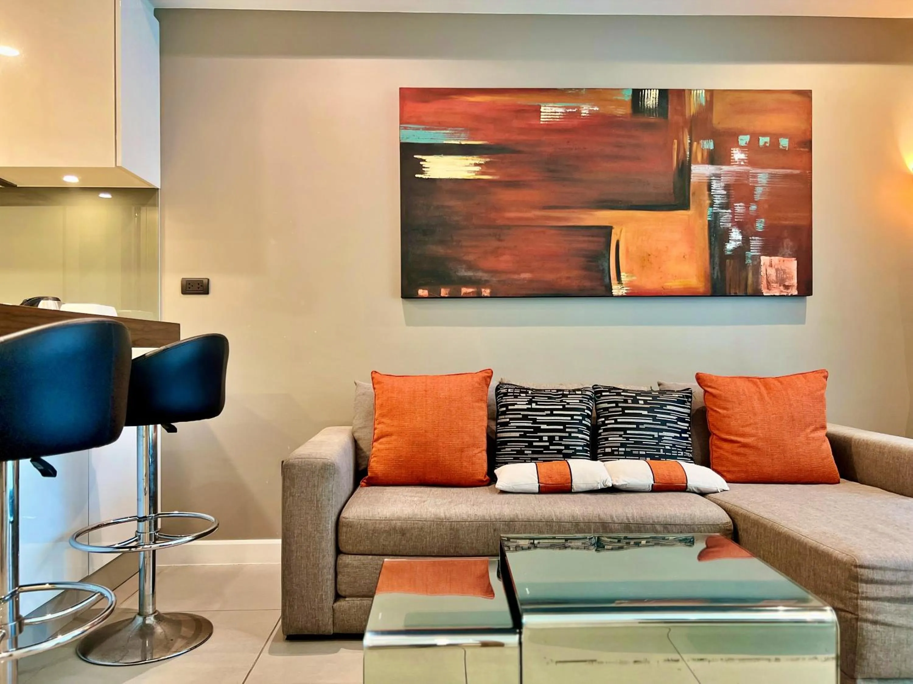 Living room in Oceanstone by RESAVA