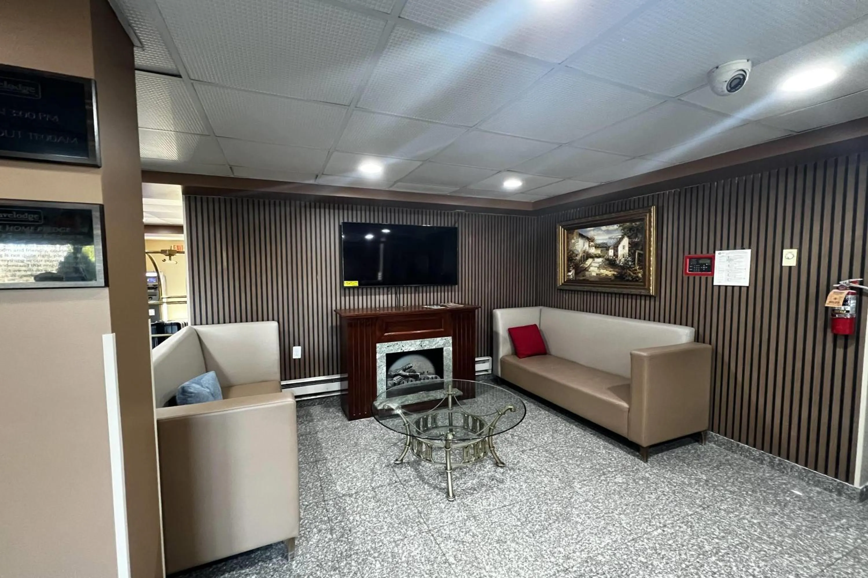Lobby or reception in TraveIodge by Wyndham Parsippany