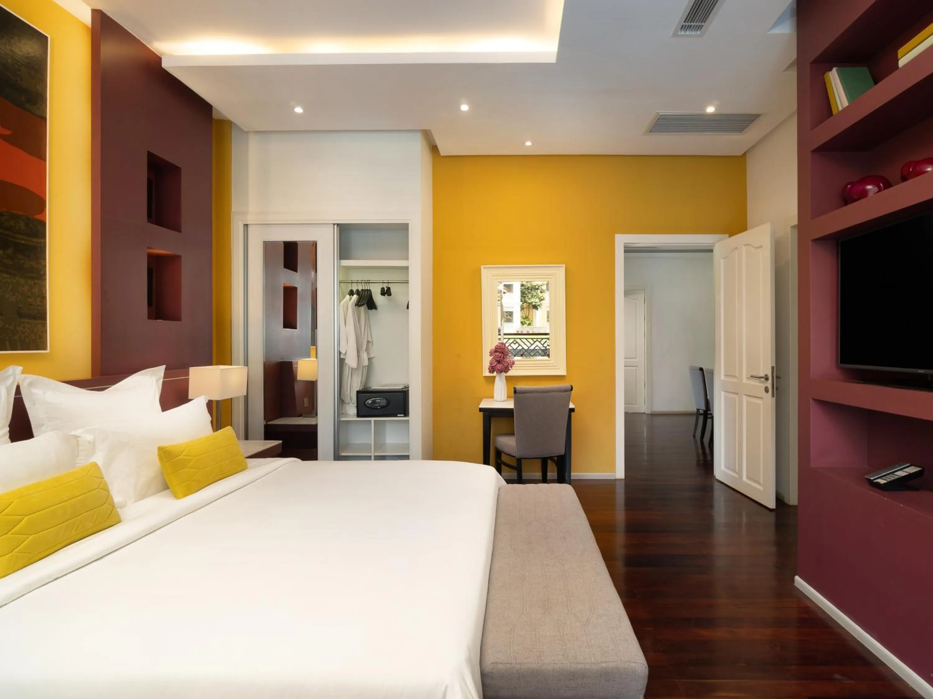 Bedroom, Bed in Memoire Palace Resort & Spa