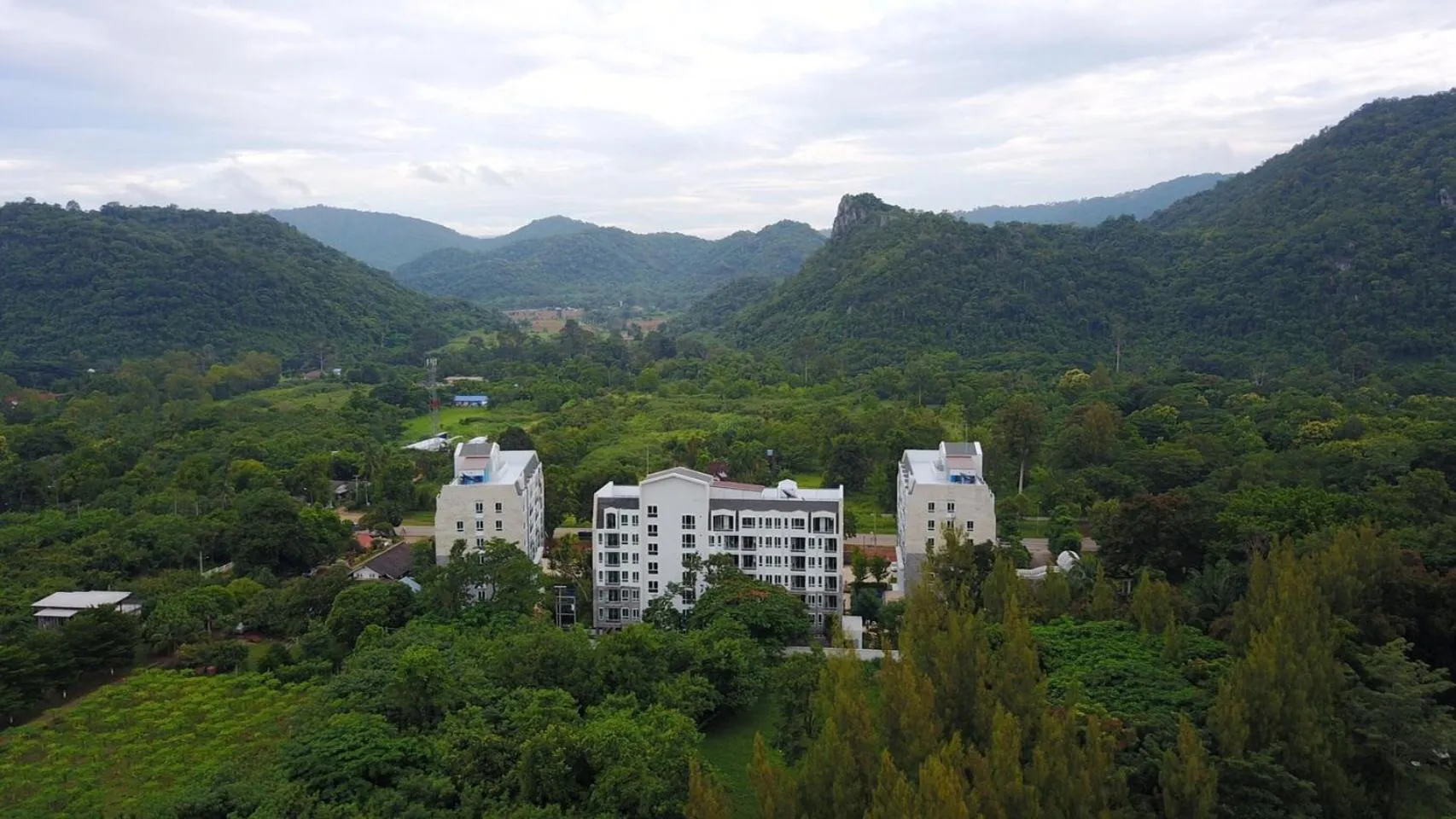 Courtyard khaoyai by JP