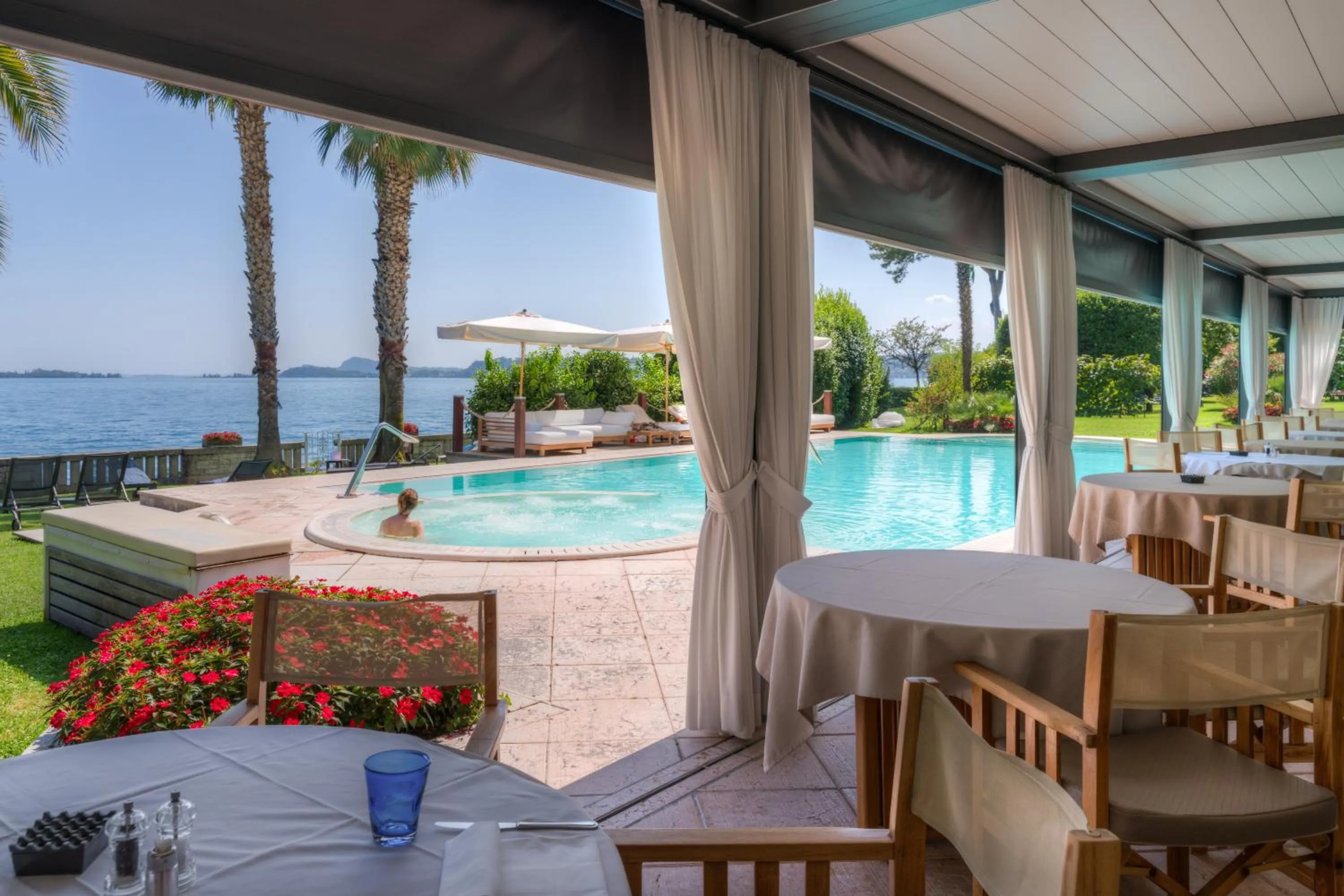 Restaurant/places to eat in Hotel Villa Capri