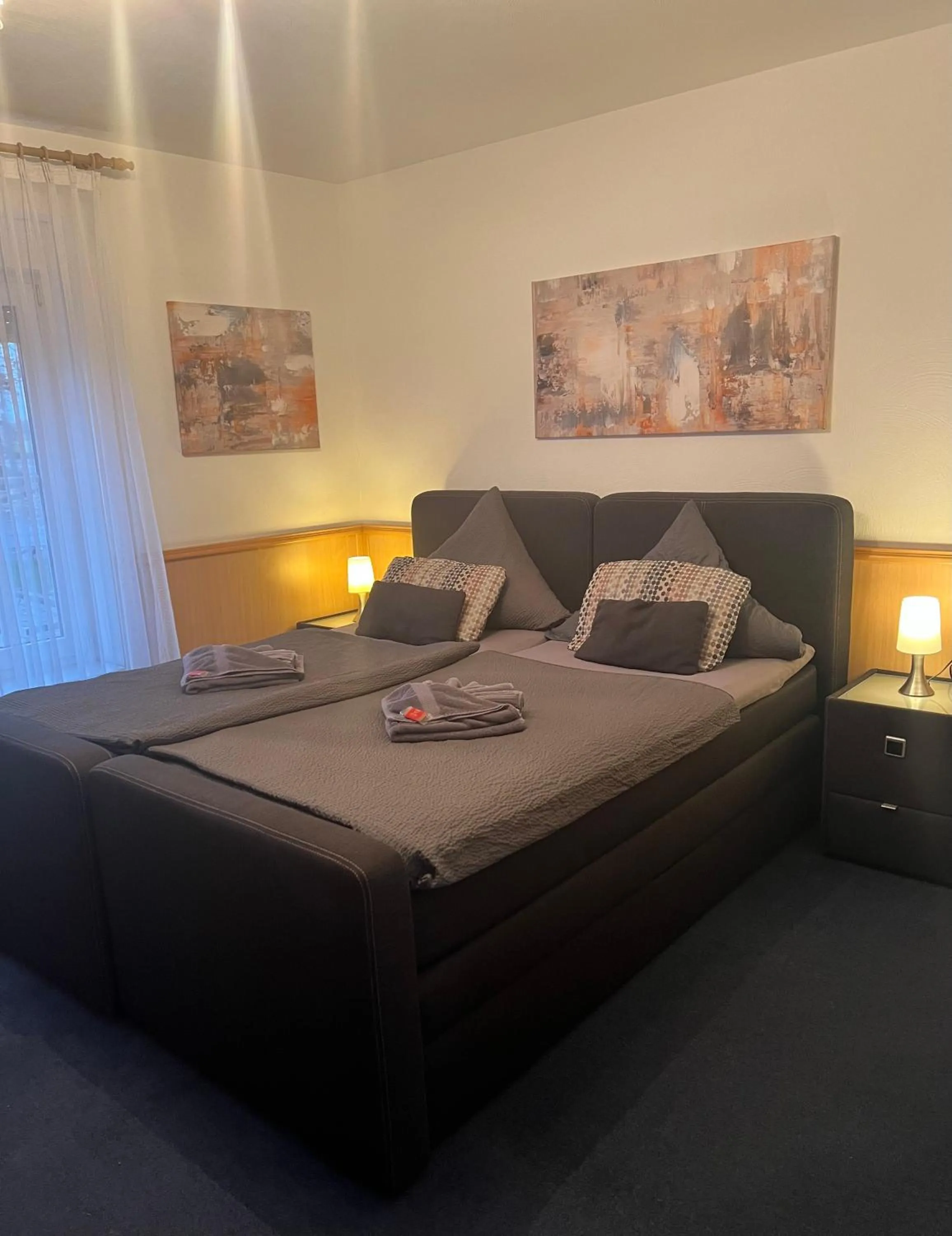 Bed in Hotel zur Wasserburg