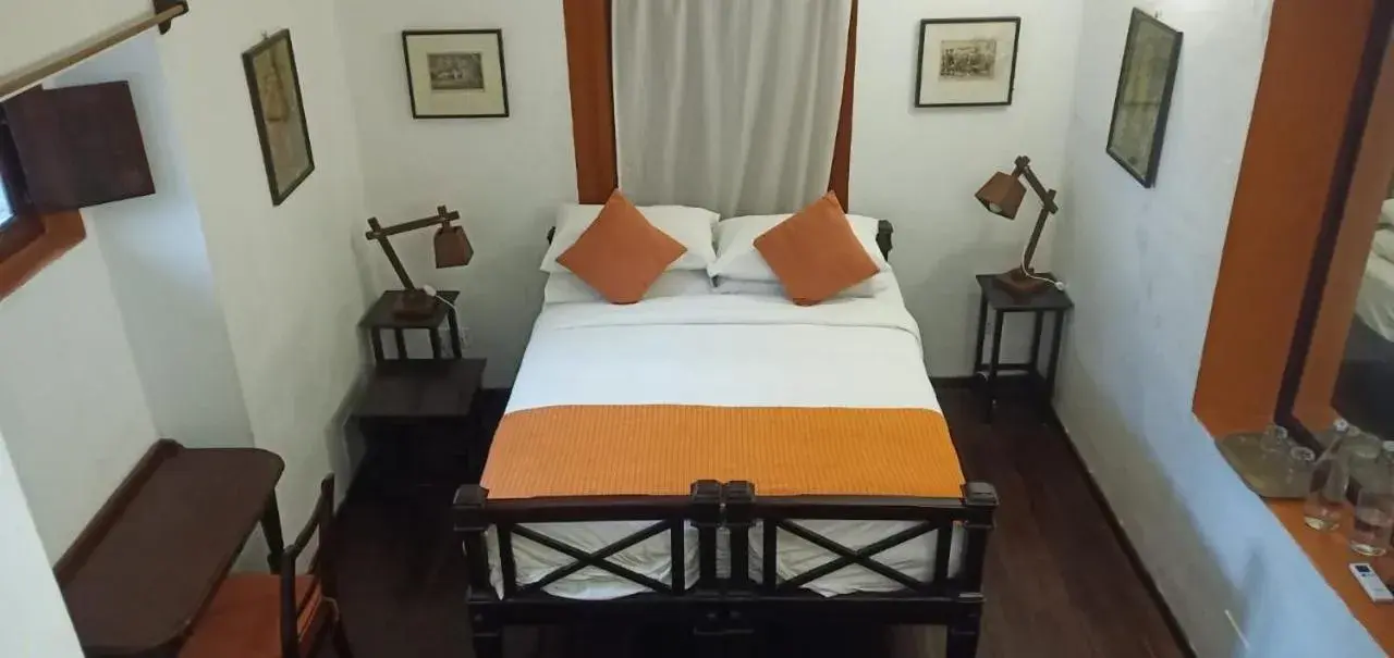 A/c Heritage Attic Room in Dune de L'orient A/c Heritage Attic Room in Dune de L'orient