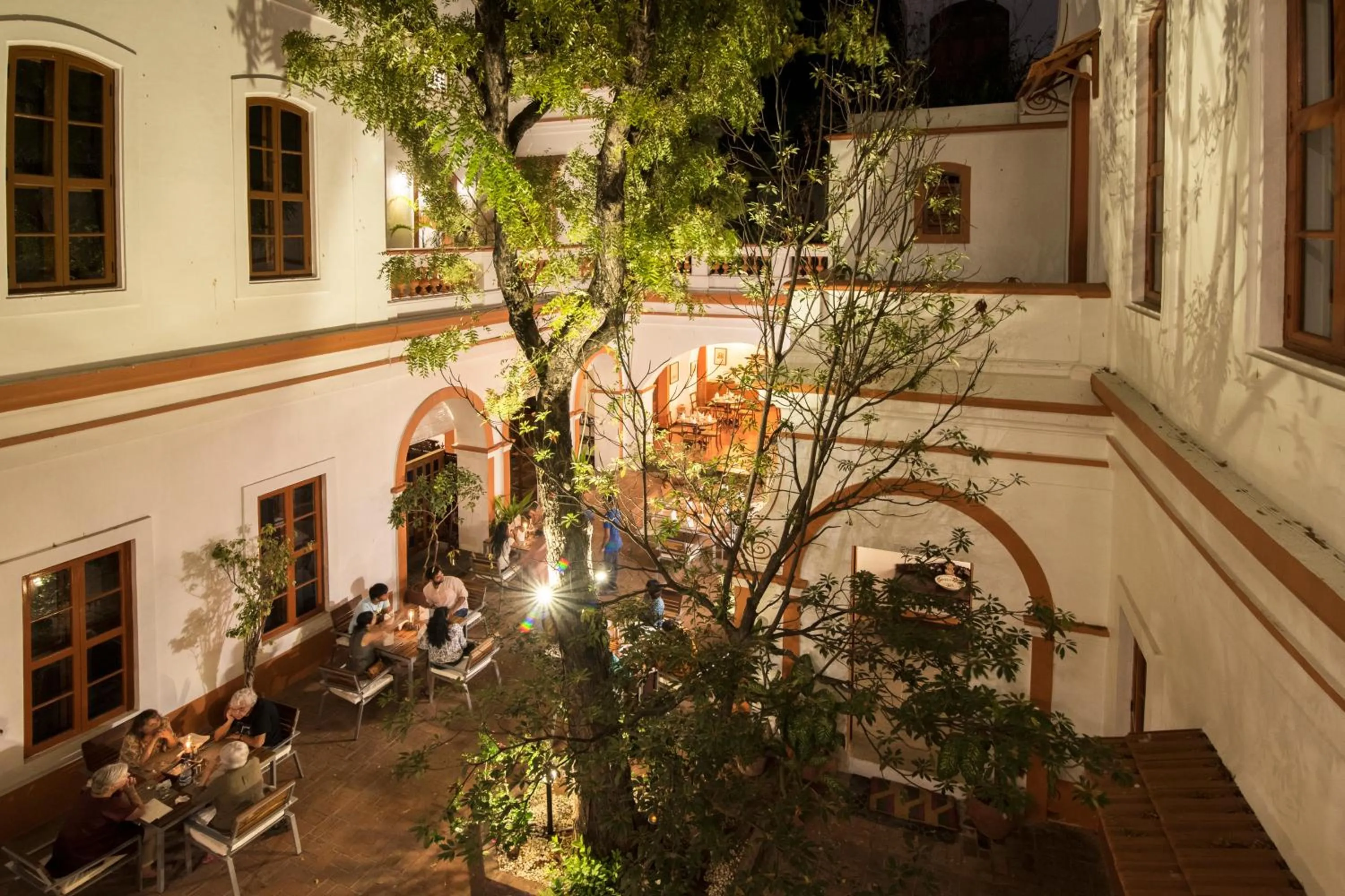 Restaurant/places to eat in Dune de L'orient