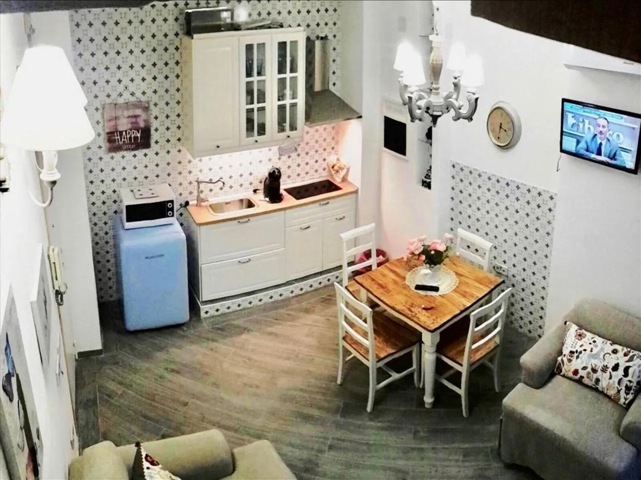 Photo of the whole room in Casa Ornella Napoli