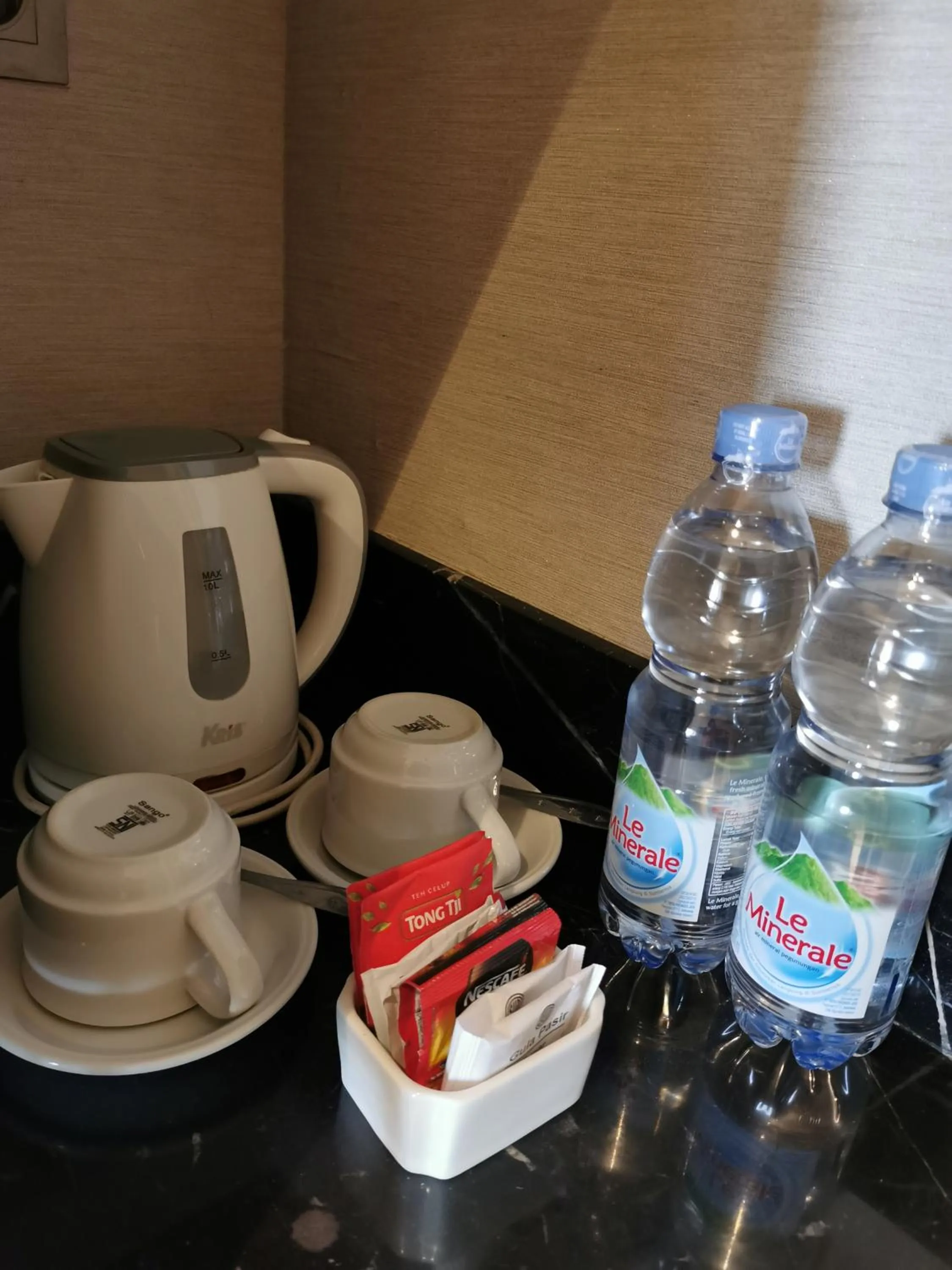 Kitchen or kitchenette in Warhol Residence Semarang Simpang Lima