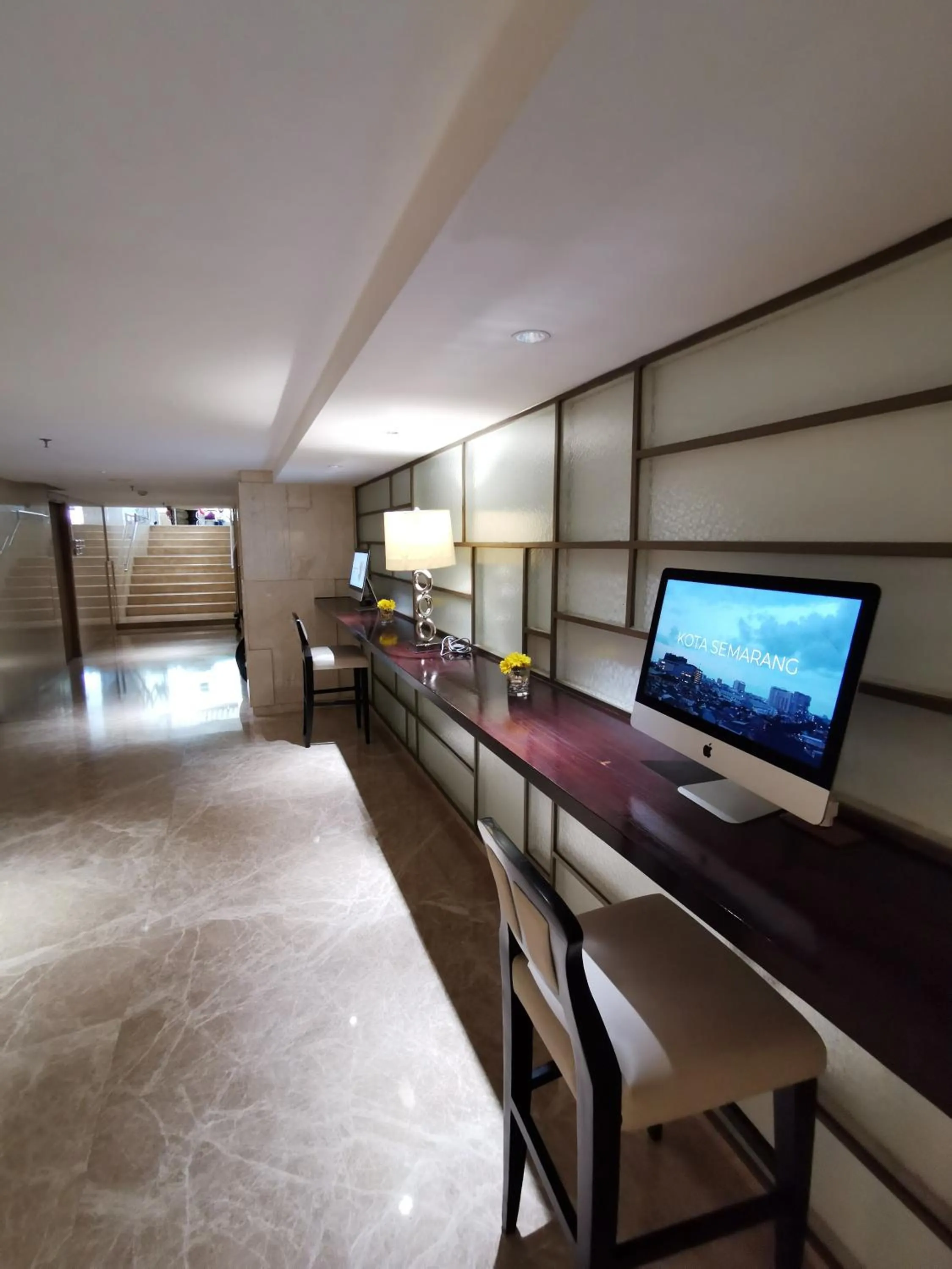 Lobby or reception in Warhol Residence Semarang Simpang Lima