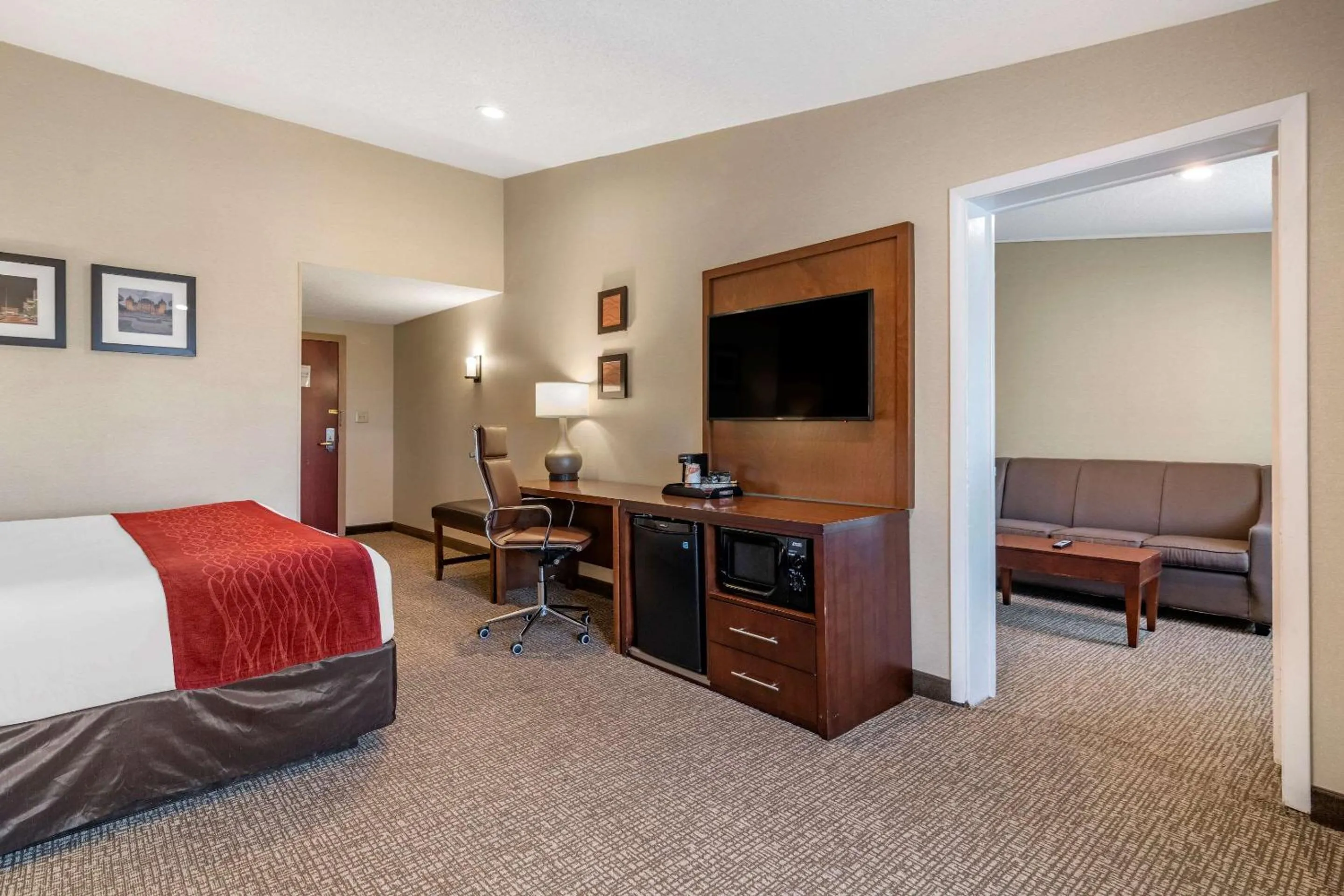 Bedroom, Bed in Comfort Inn Glenmont - Albany South