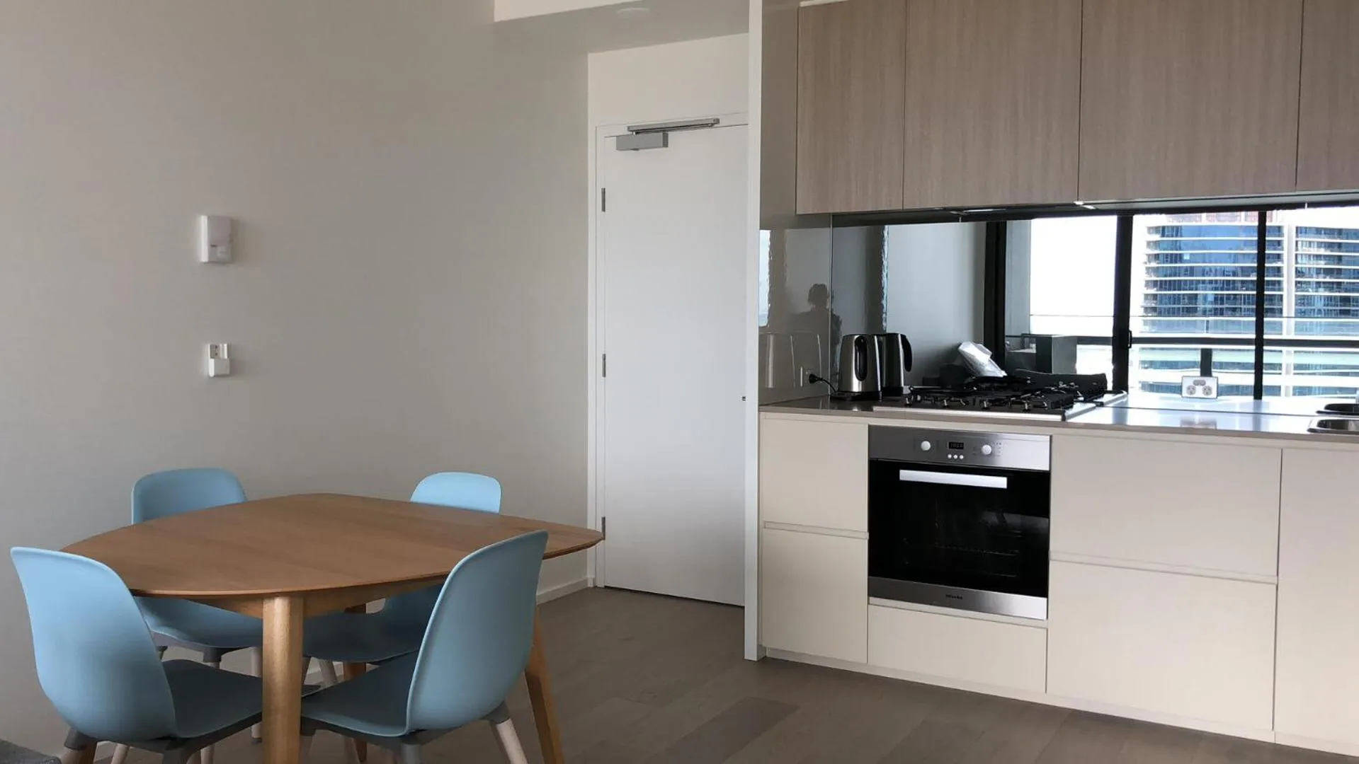 Dining area in Winston Apartments Docklands