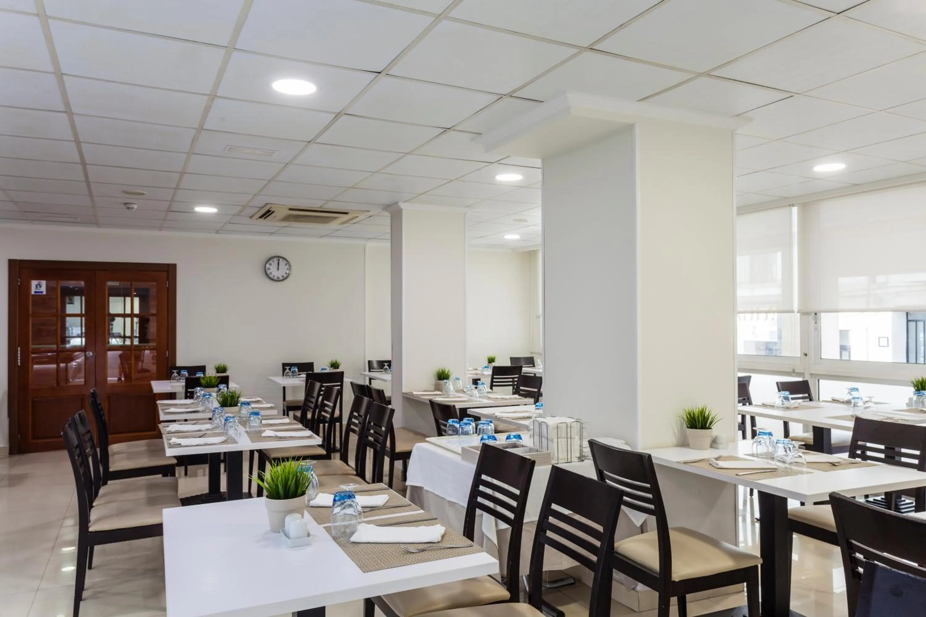 Restaurant/places to eat in Hotel Centro Mar