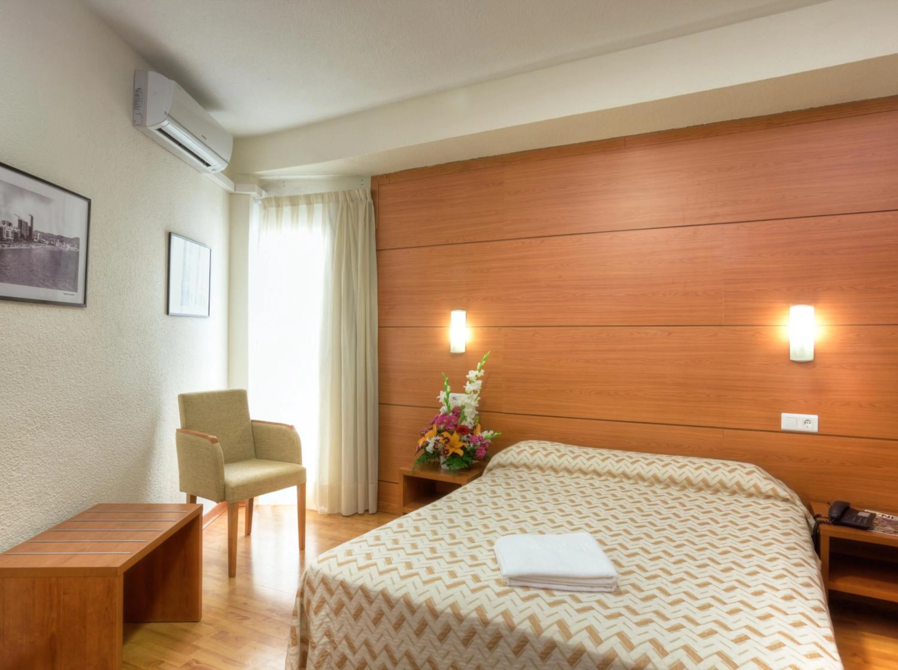 Bed in Hotel Centro Mar