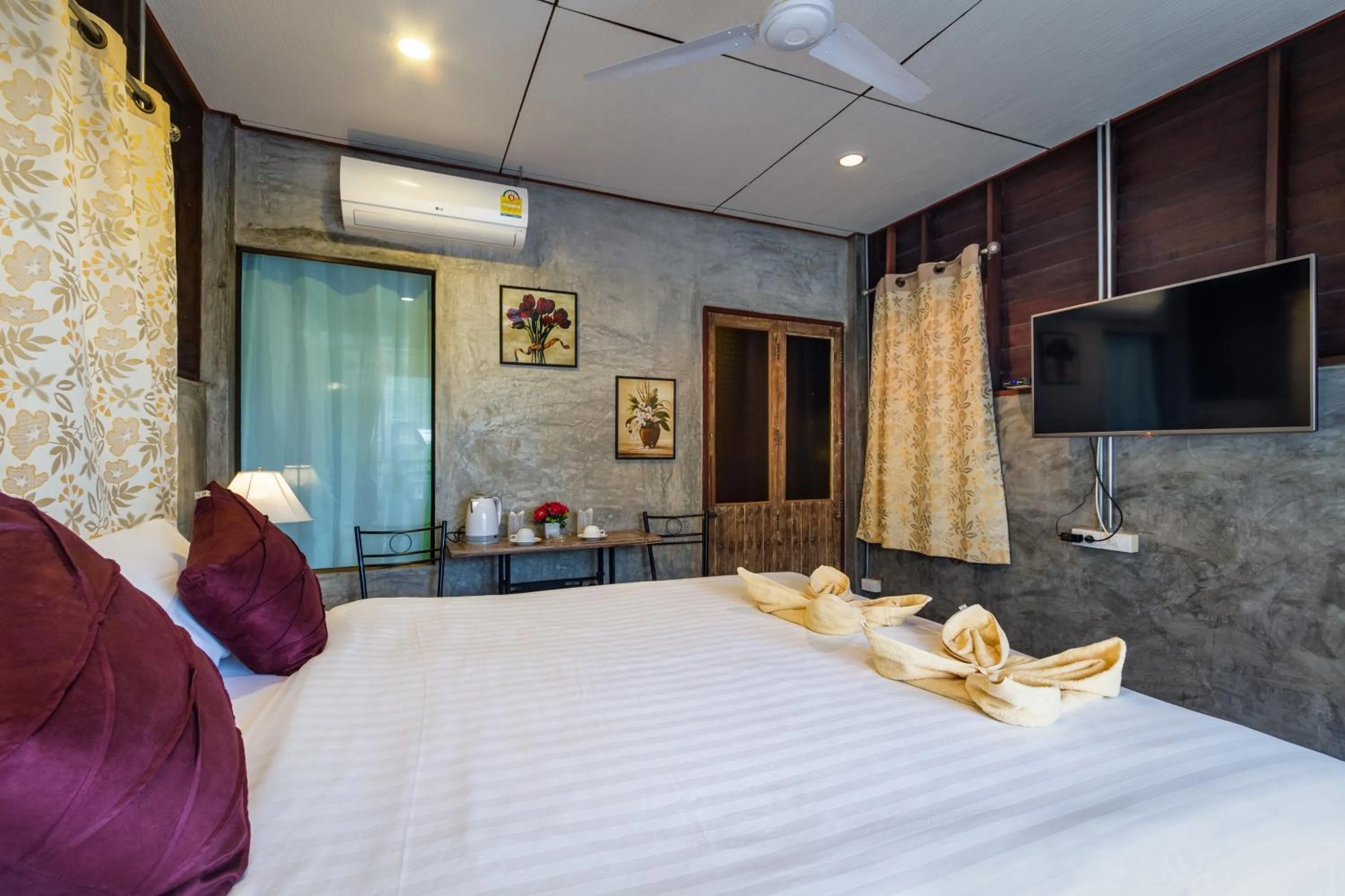 Bed in Kanya Cozy Bungalows Kata