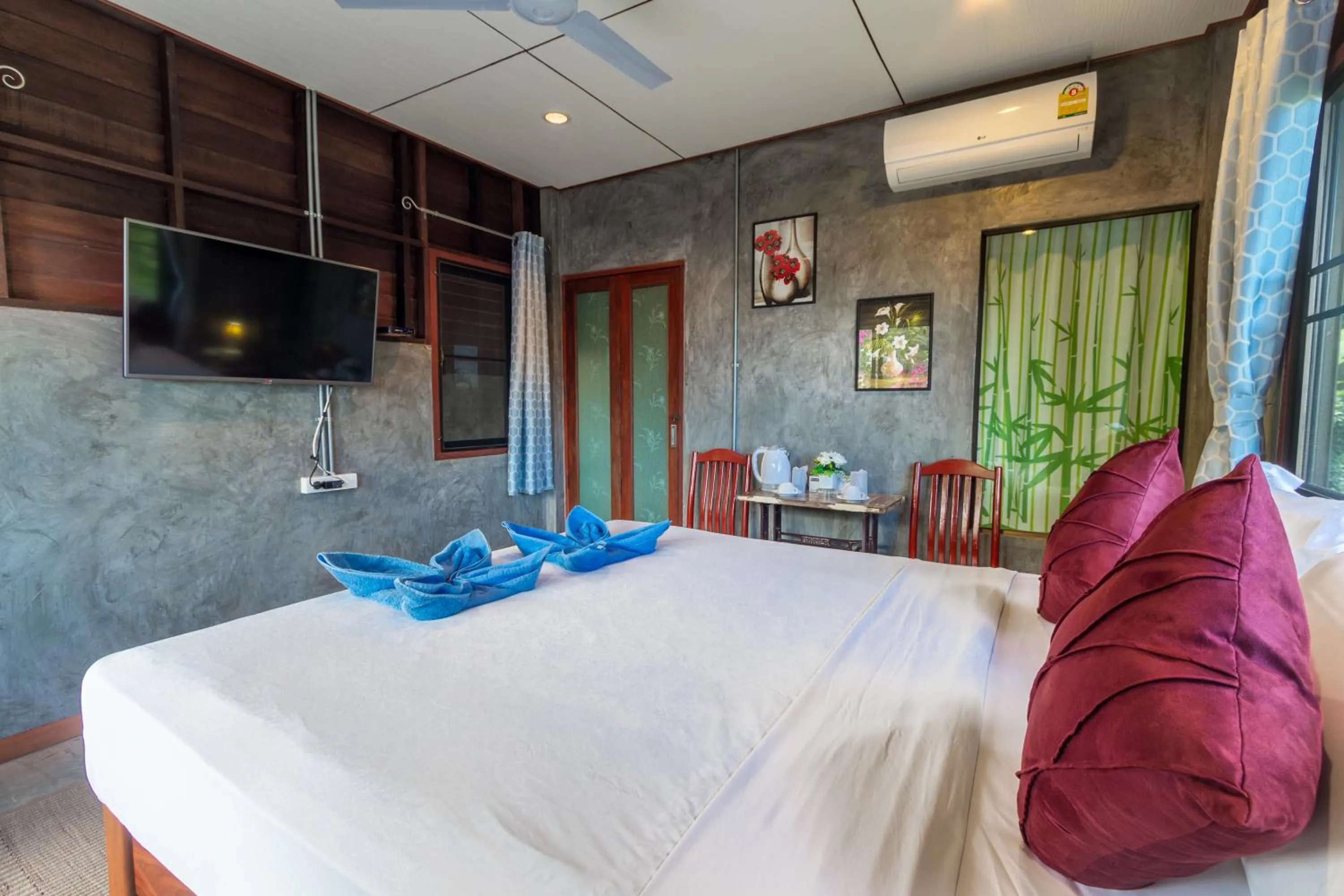 Bed in Kanya Cozy Bungalows Kata