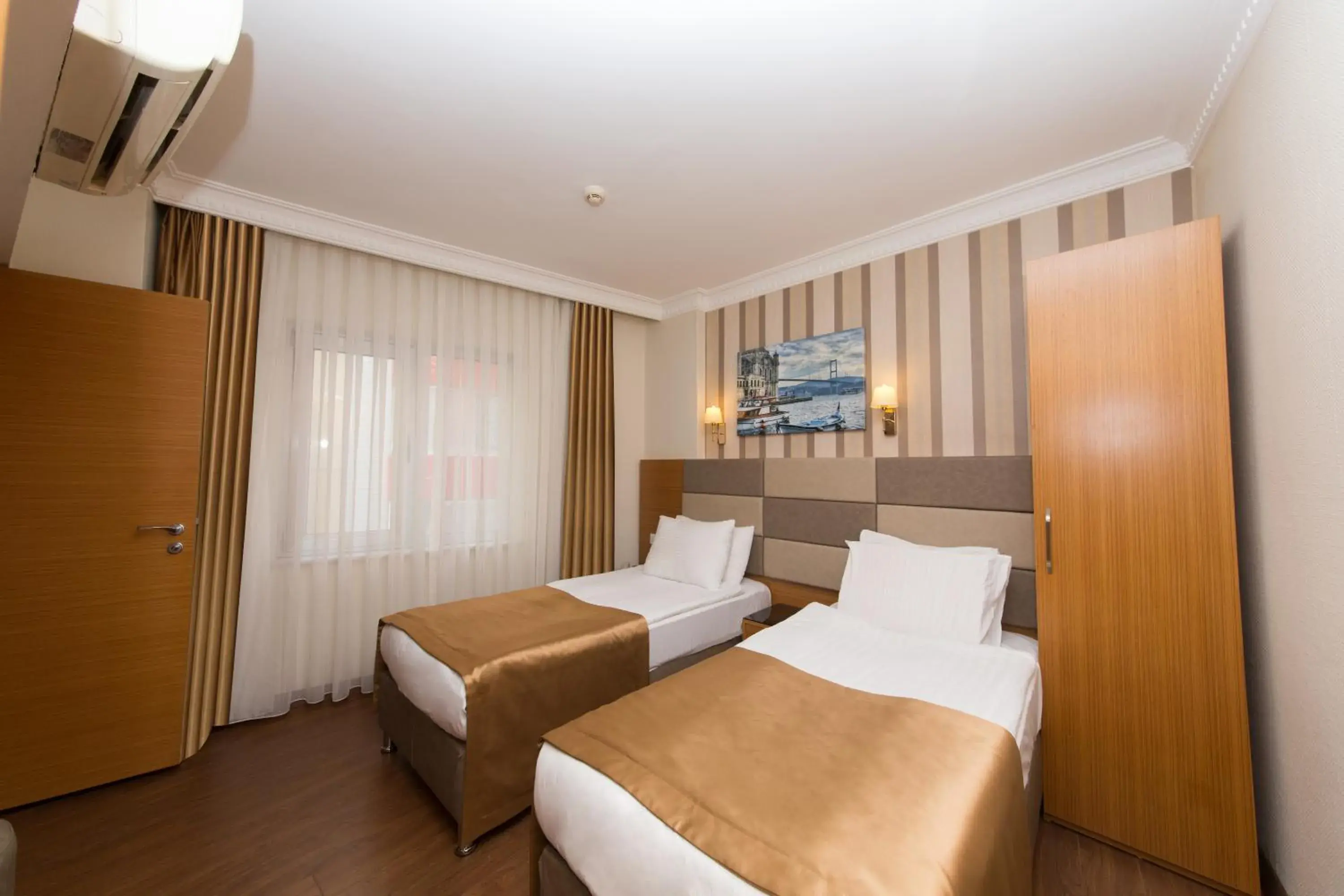 Economy Double Room in Aspalace Hotel The Istanbul Old City Economy Double Room in Aspalace Hotel The Istanbul Old City