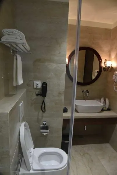 Shower in Pride Hotel & Convention Centre Indore