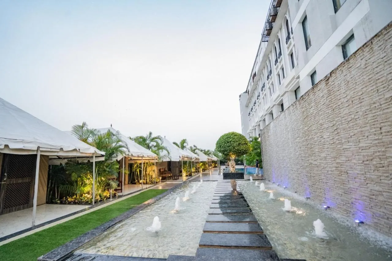 Property building in Pride Hotel & Convention Centre Indore