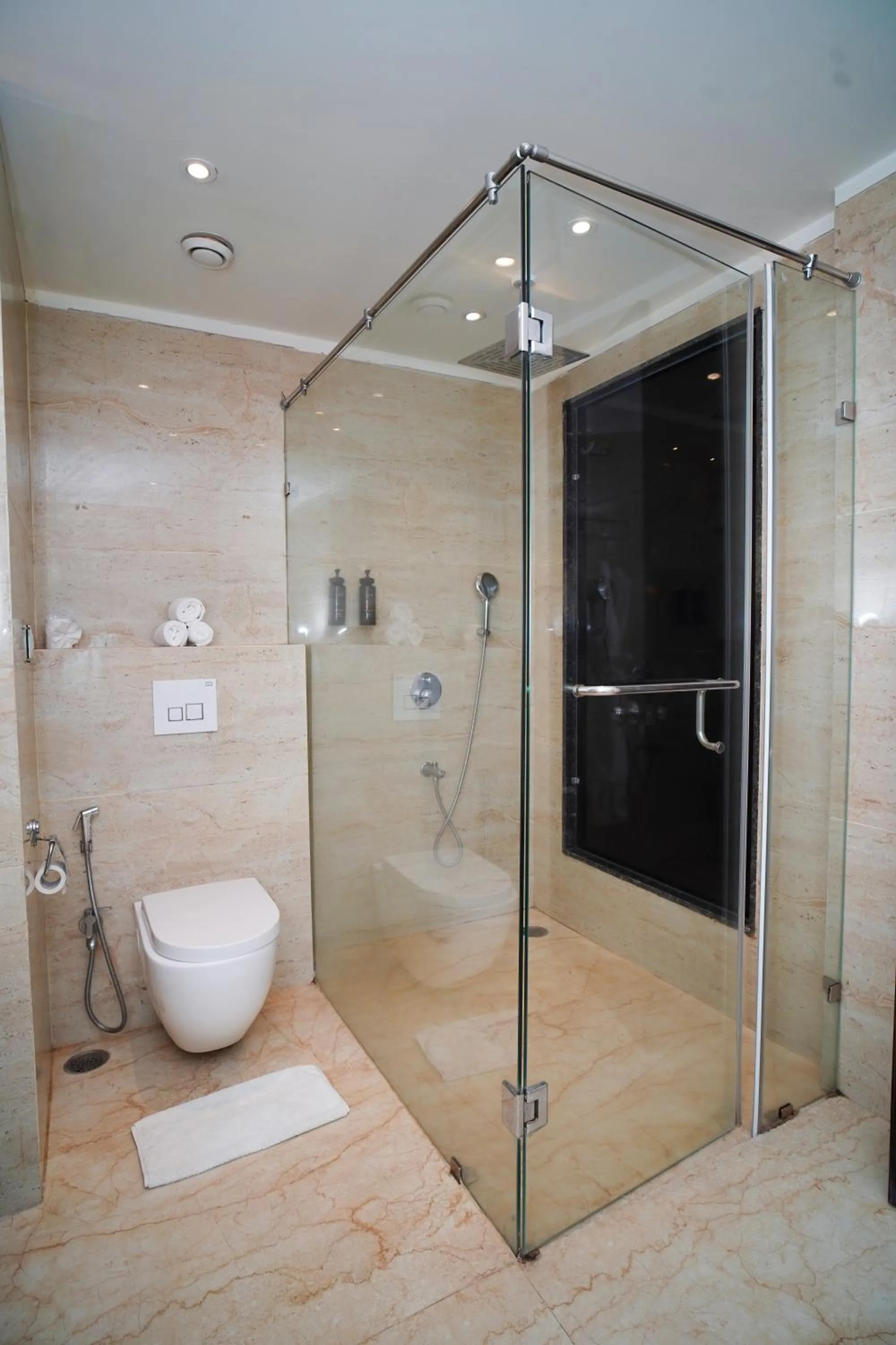 Pride Hotel & Convention Centre Indore