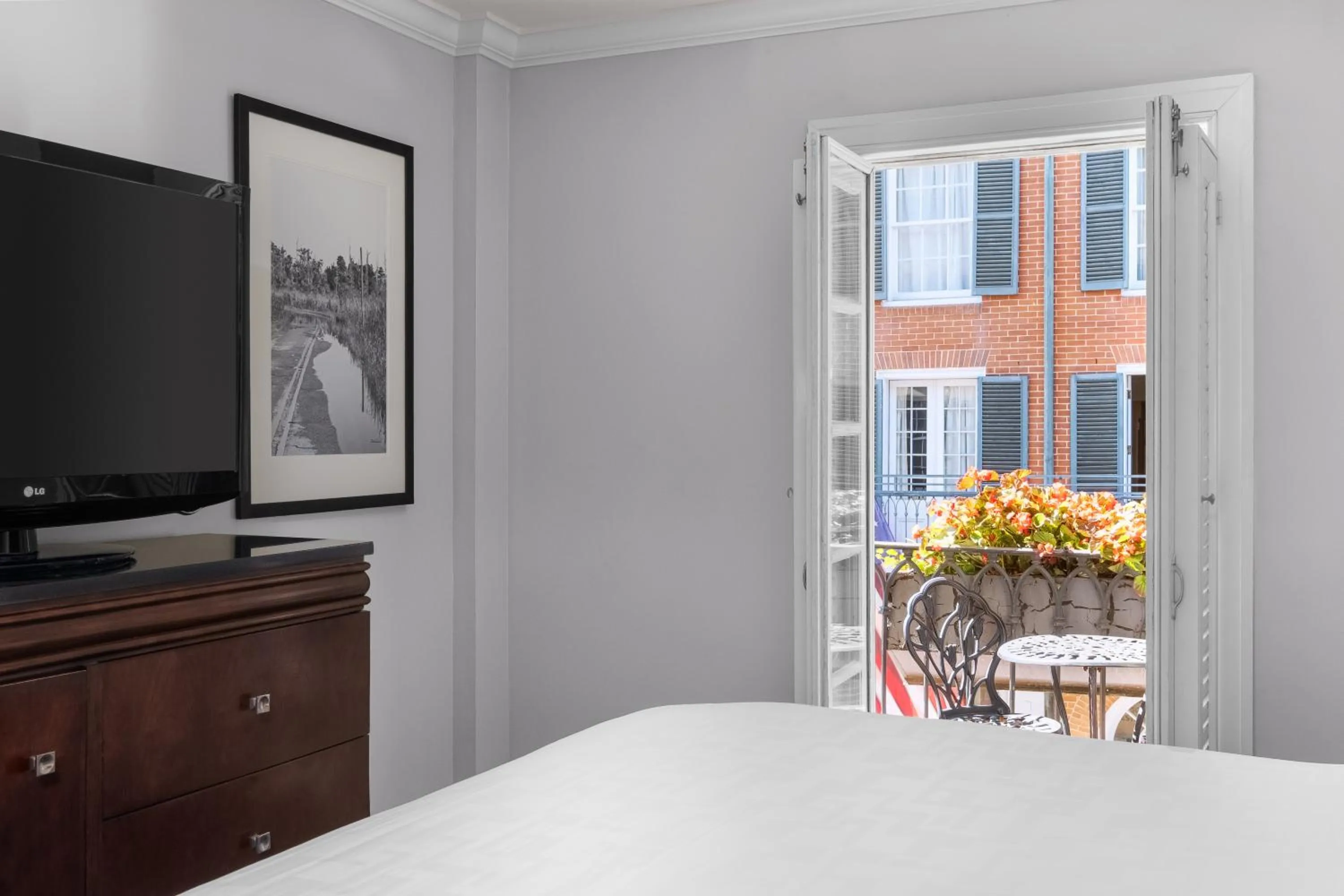 Bed in Hotel Le Marais