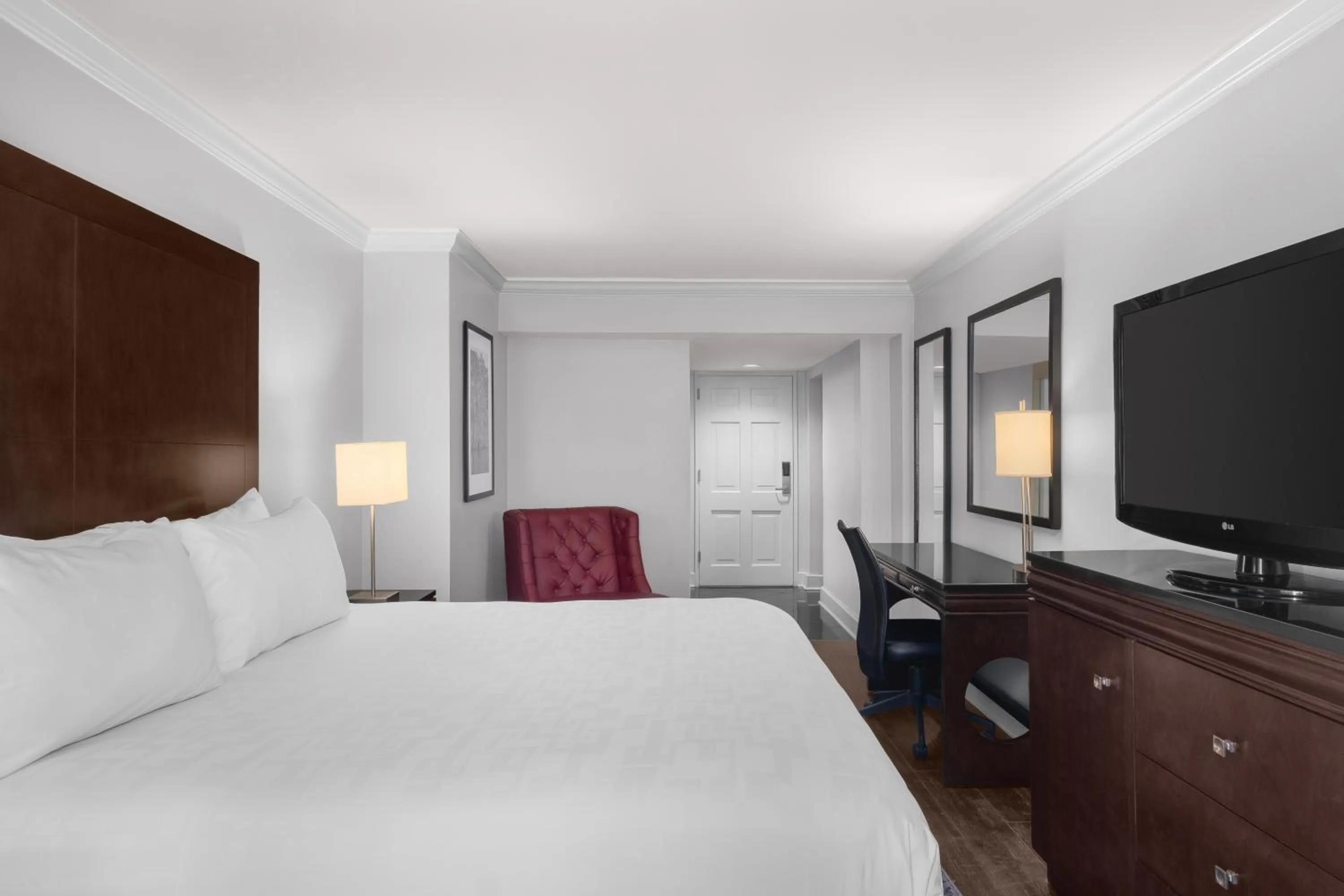 Bed in Hotel Le Marais