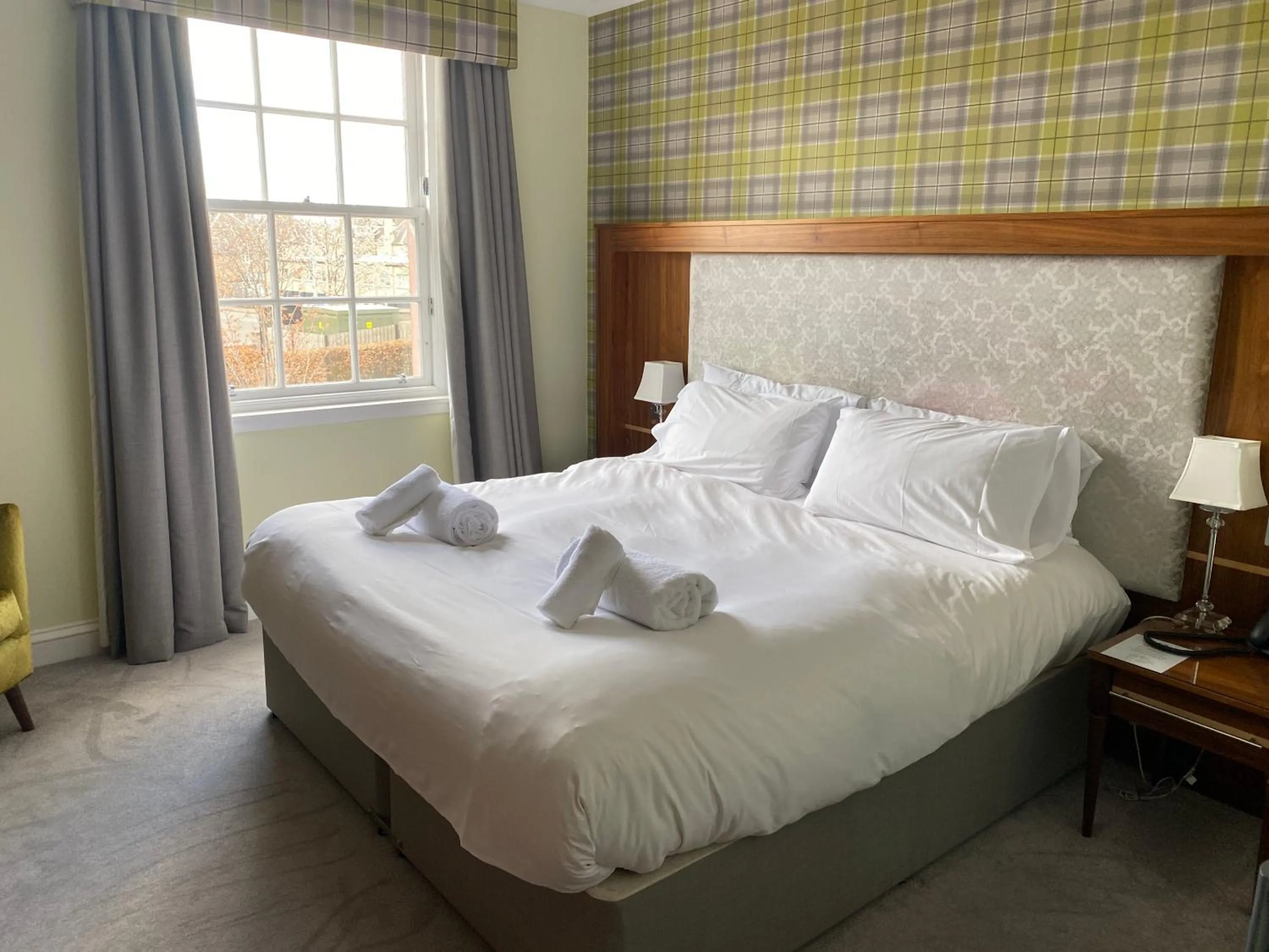 Bed in The Craigie Hotel