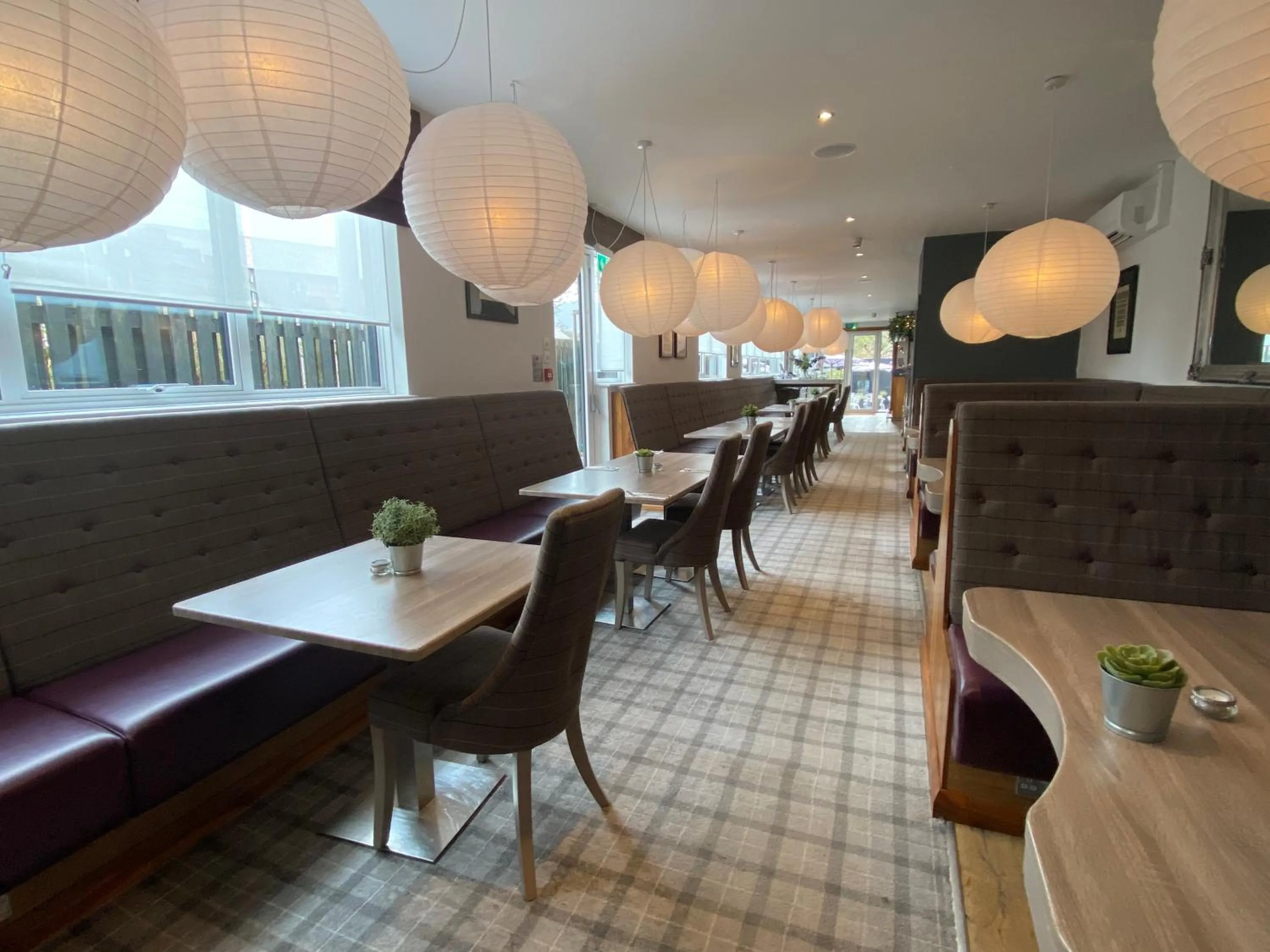 Restaurant/places to eat in The Craigie Hotel