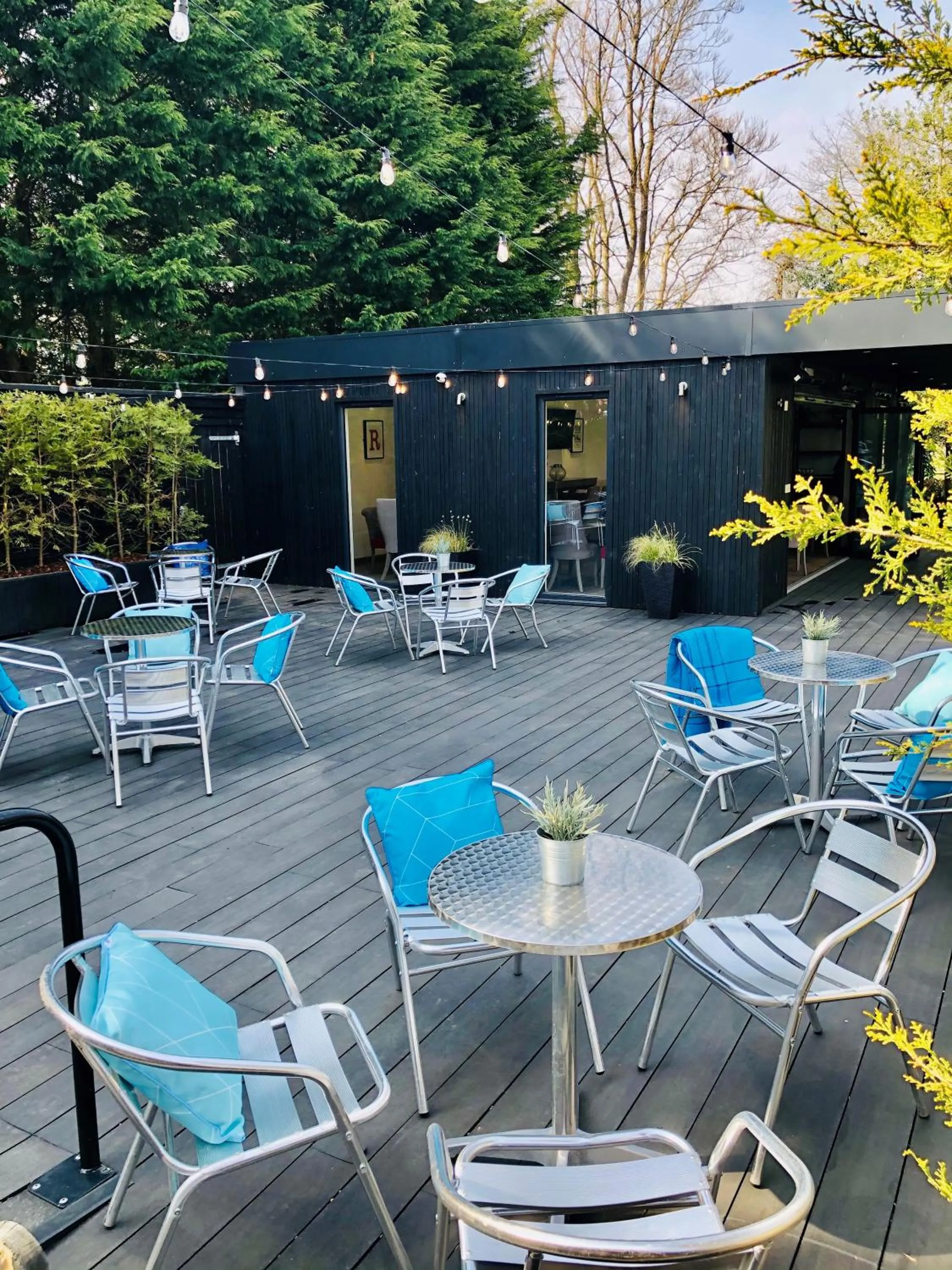 Garden in The Craigie Hotel