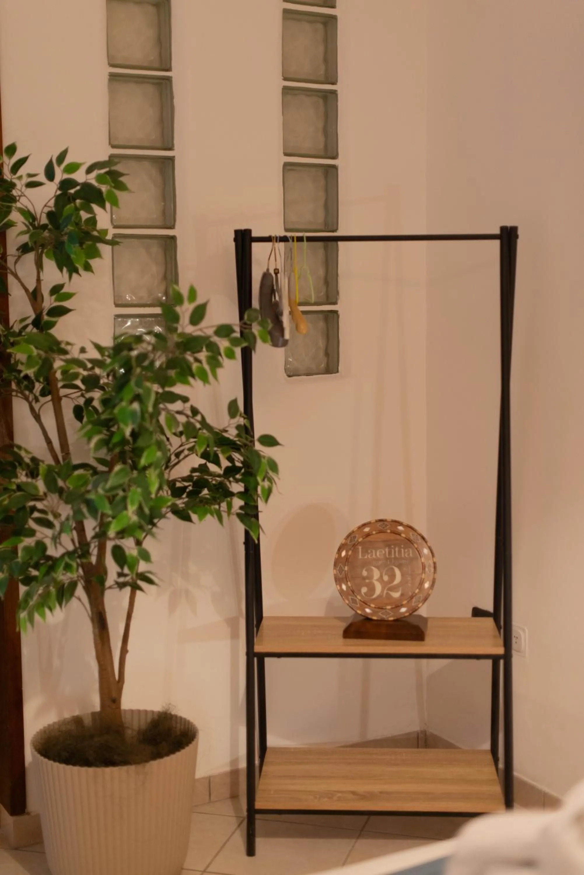 locker in loft style taverna con sala giochi