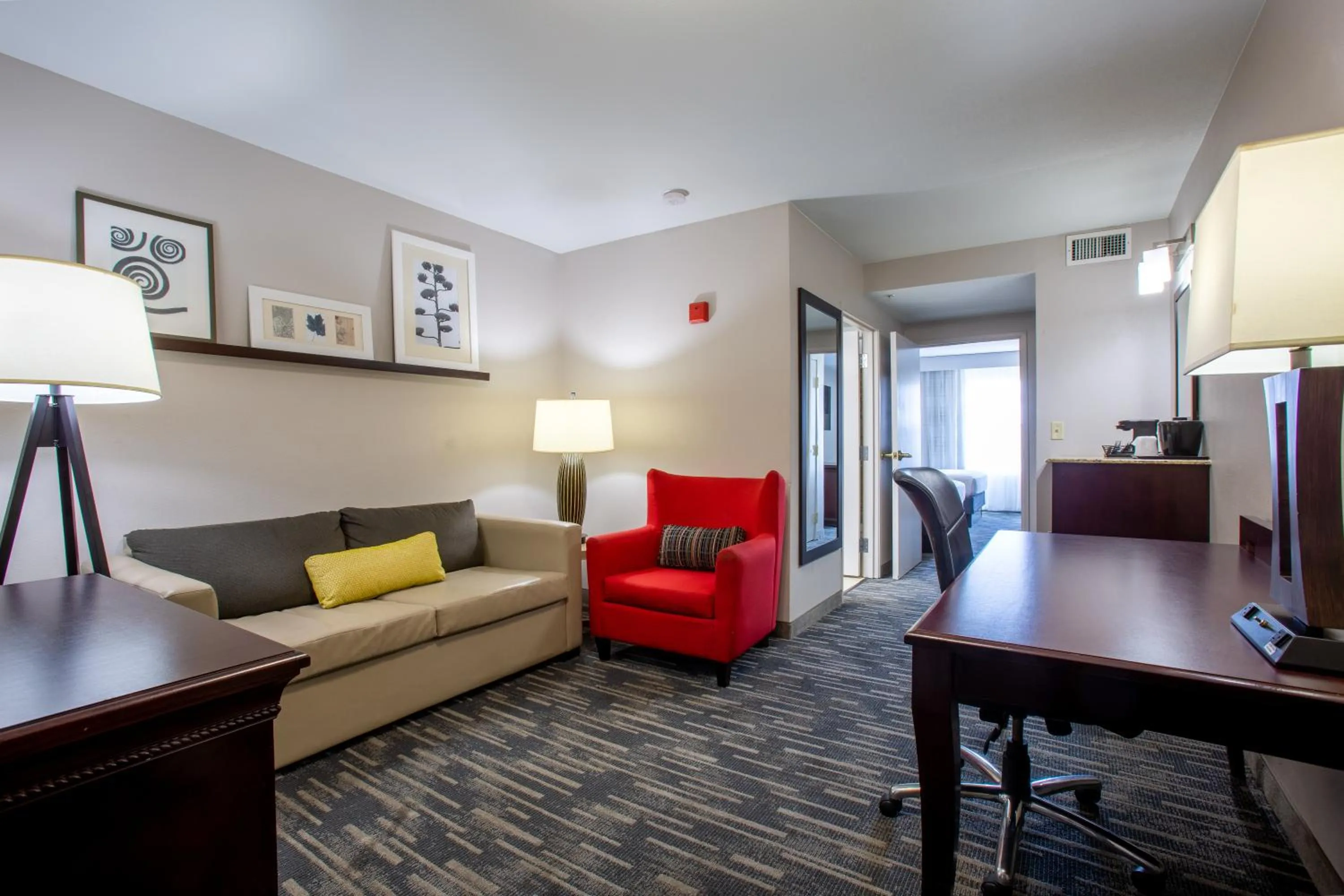 Living room in Country Inn & Suites by Radisson, Tucson City Center AZ