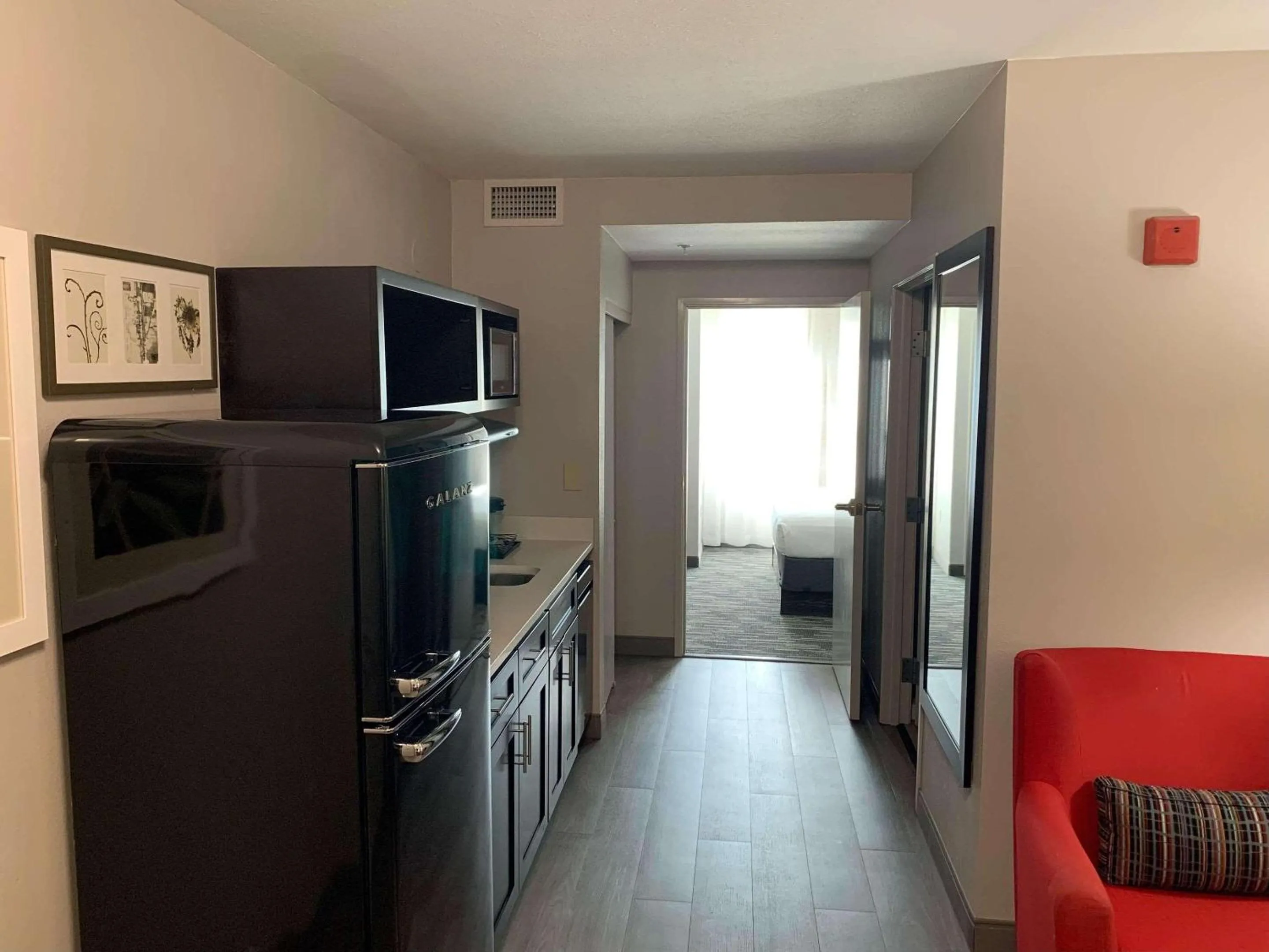 Bedroom in Country Inn & Suites by Radisson, Tucson City Center AZ