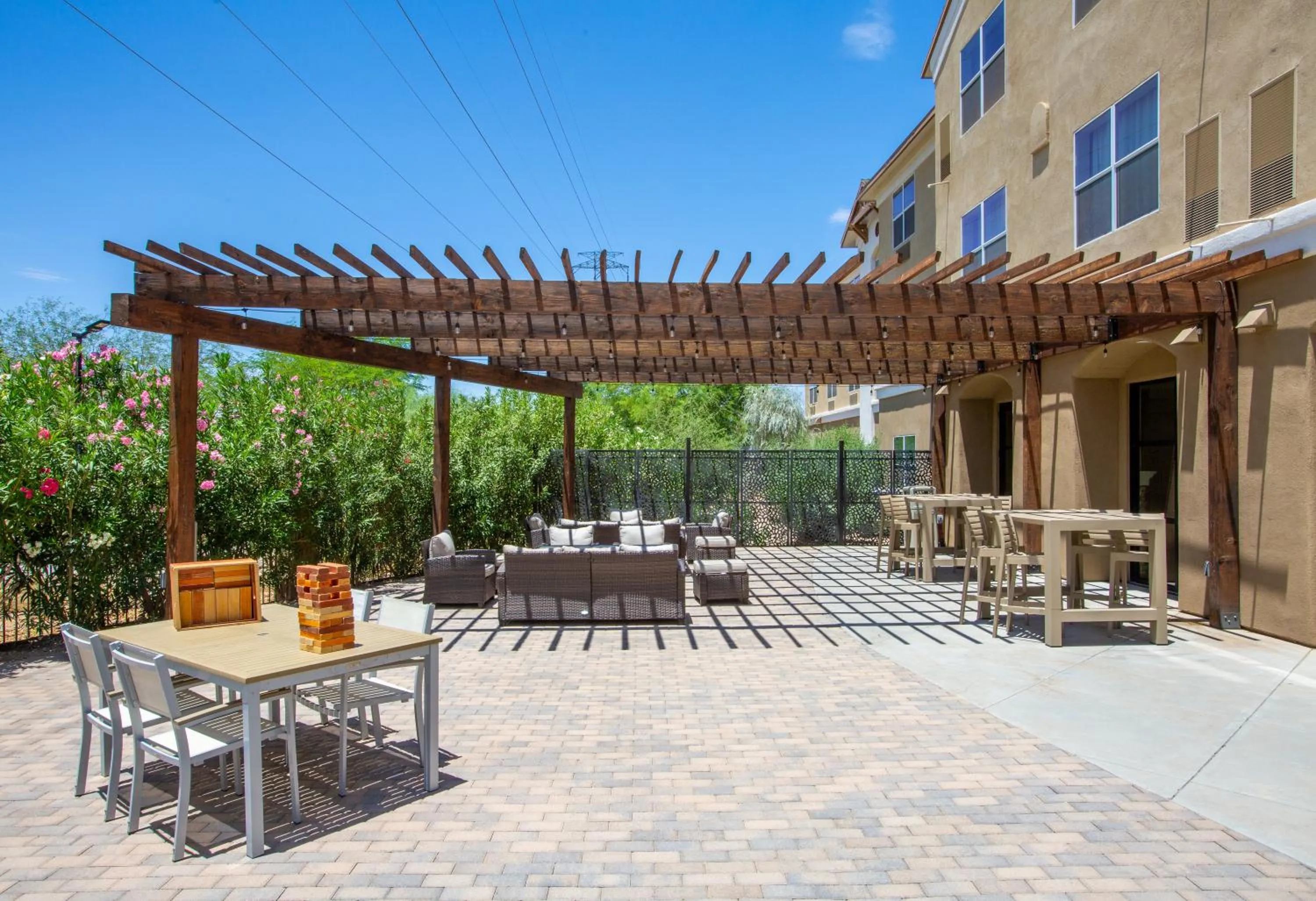 Patio in Country Inn & Suites by Radisson, Tucson City Center AZ
