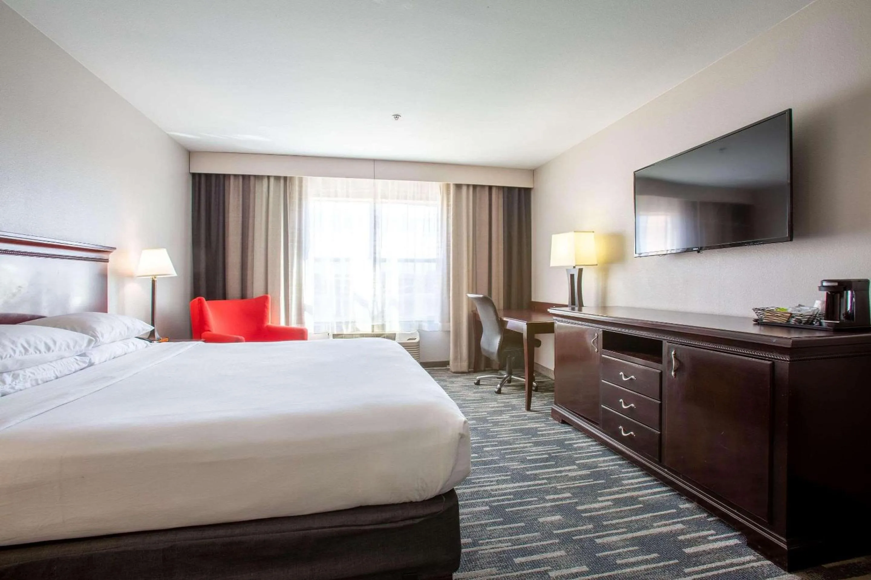 Bedroom, Bed in Country Inn & Suites by Radisson, Tucson City Center AZ