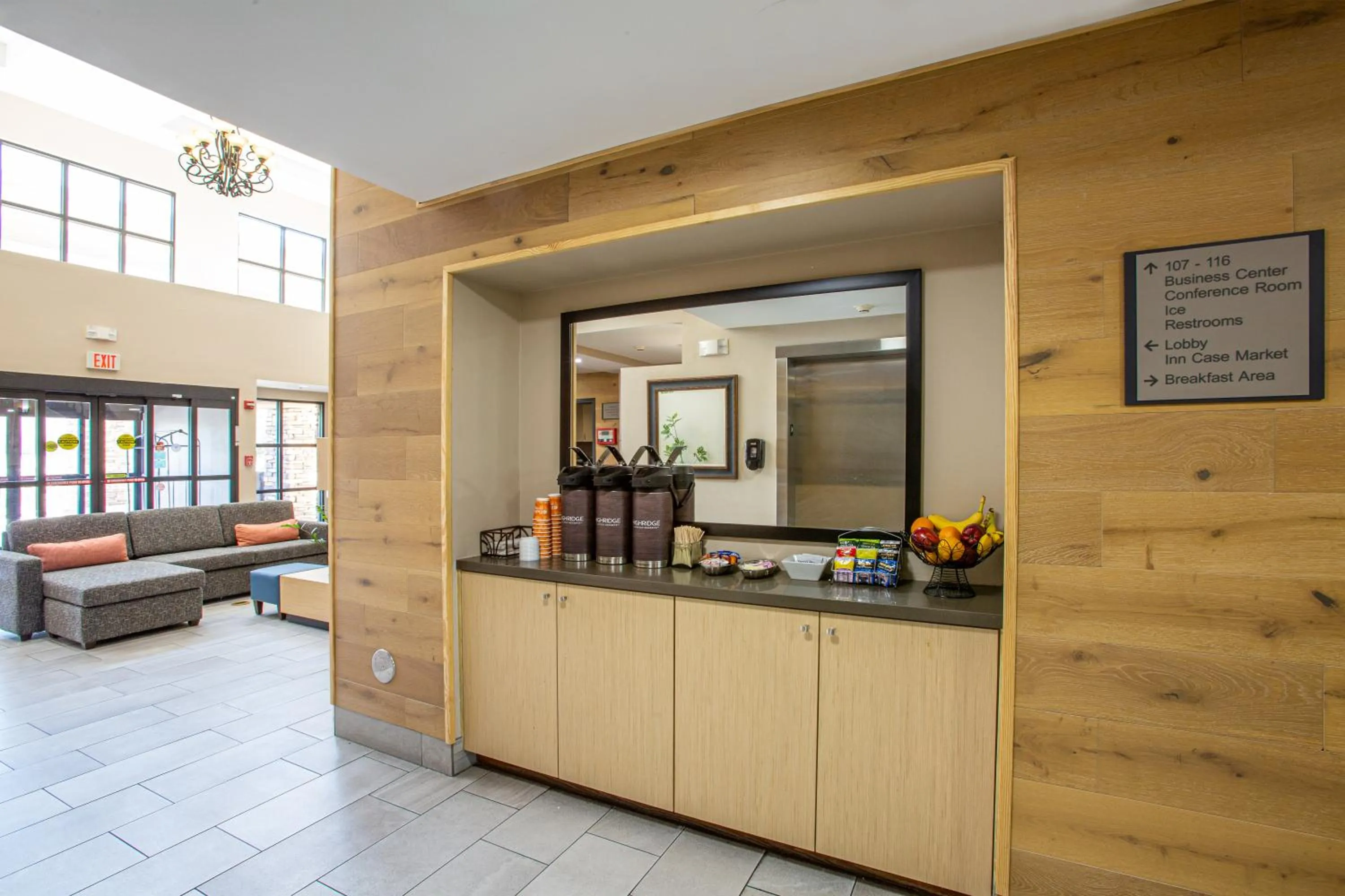 Coffee/tea facilities in Country Inn & Suites by Radisson, Tucson City Center AZ