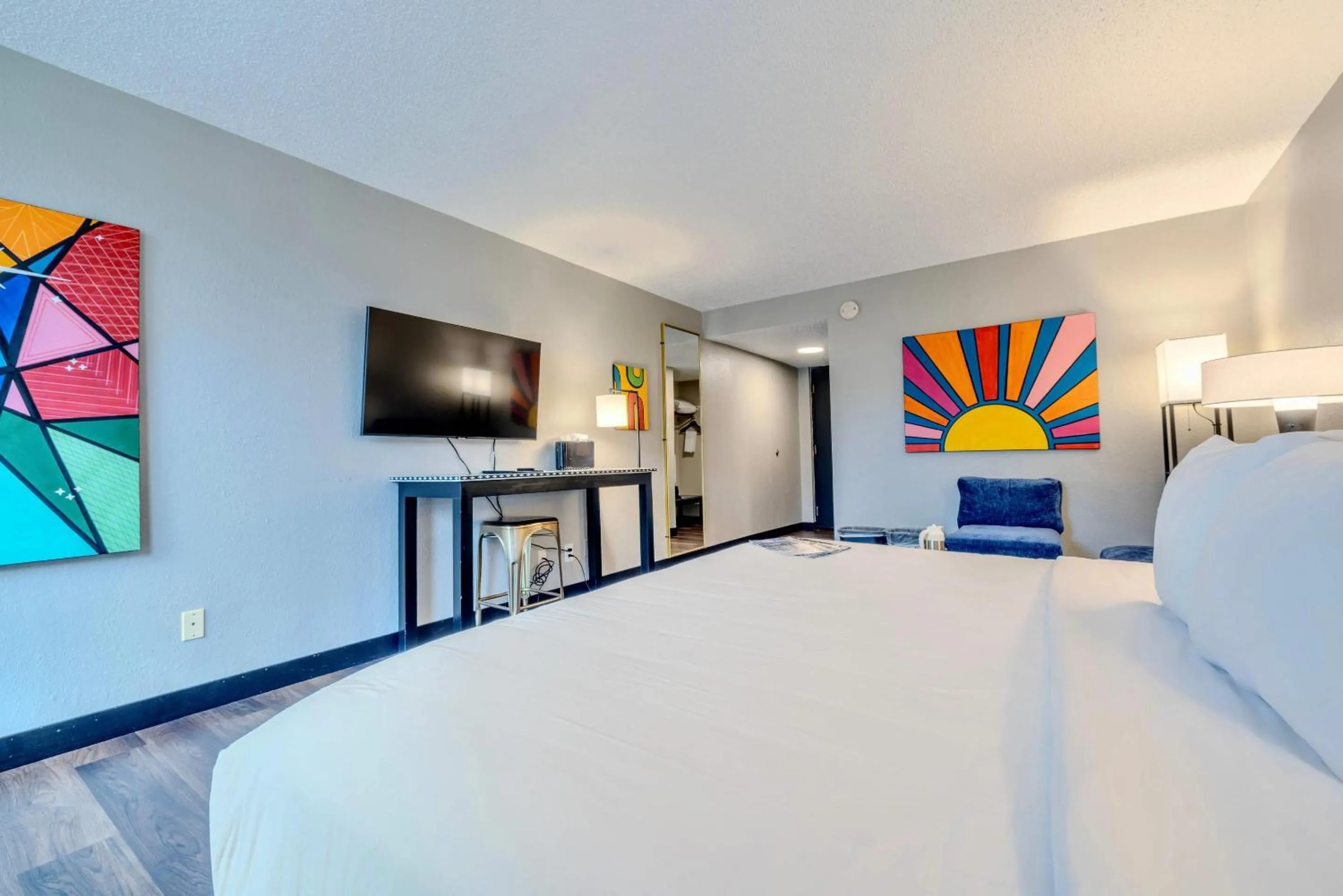 Bedroom, Bed in The Highlander Hotel, Ascend Hotel Collection