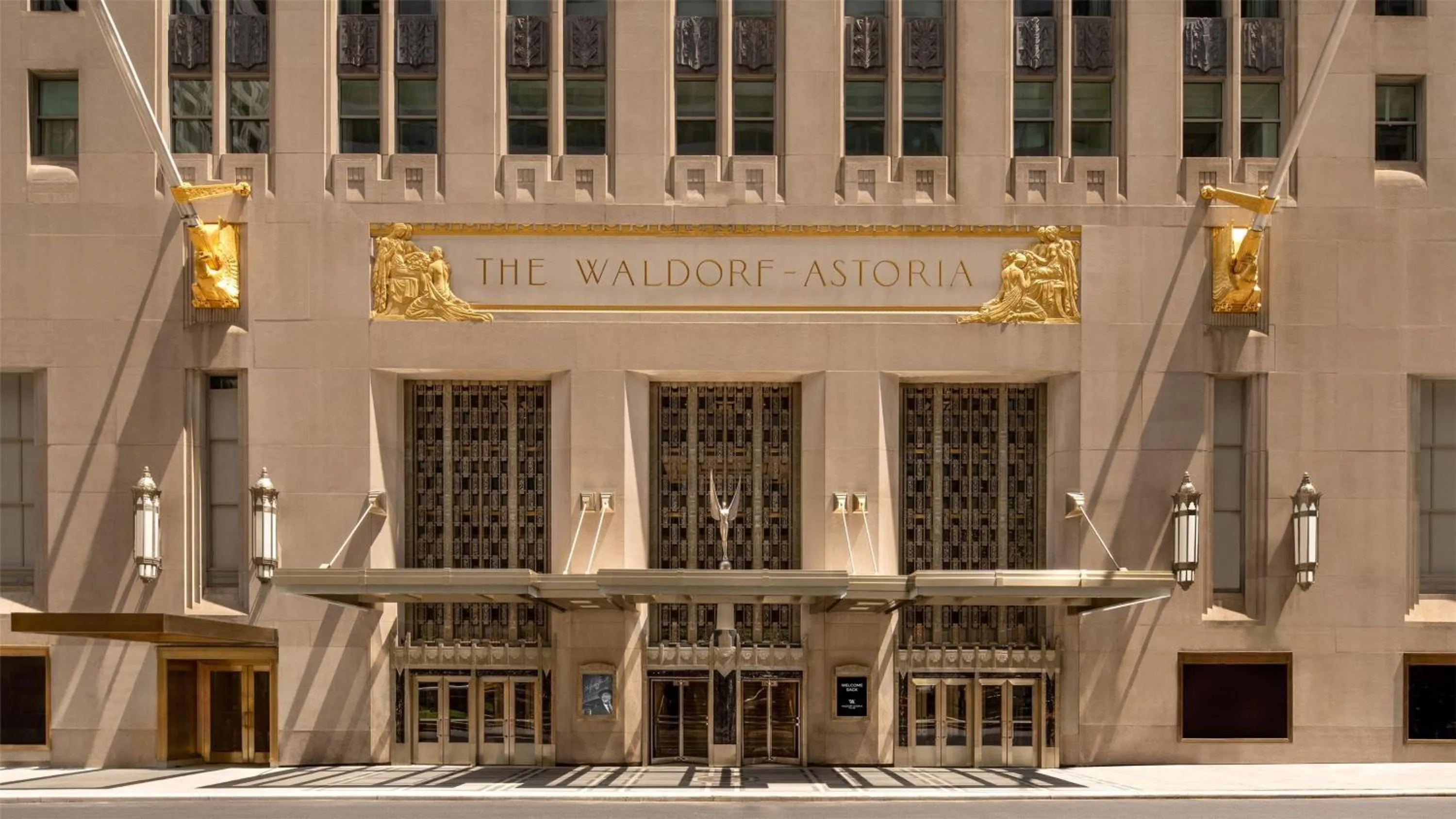 Property building in Waldorf Astoria New York