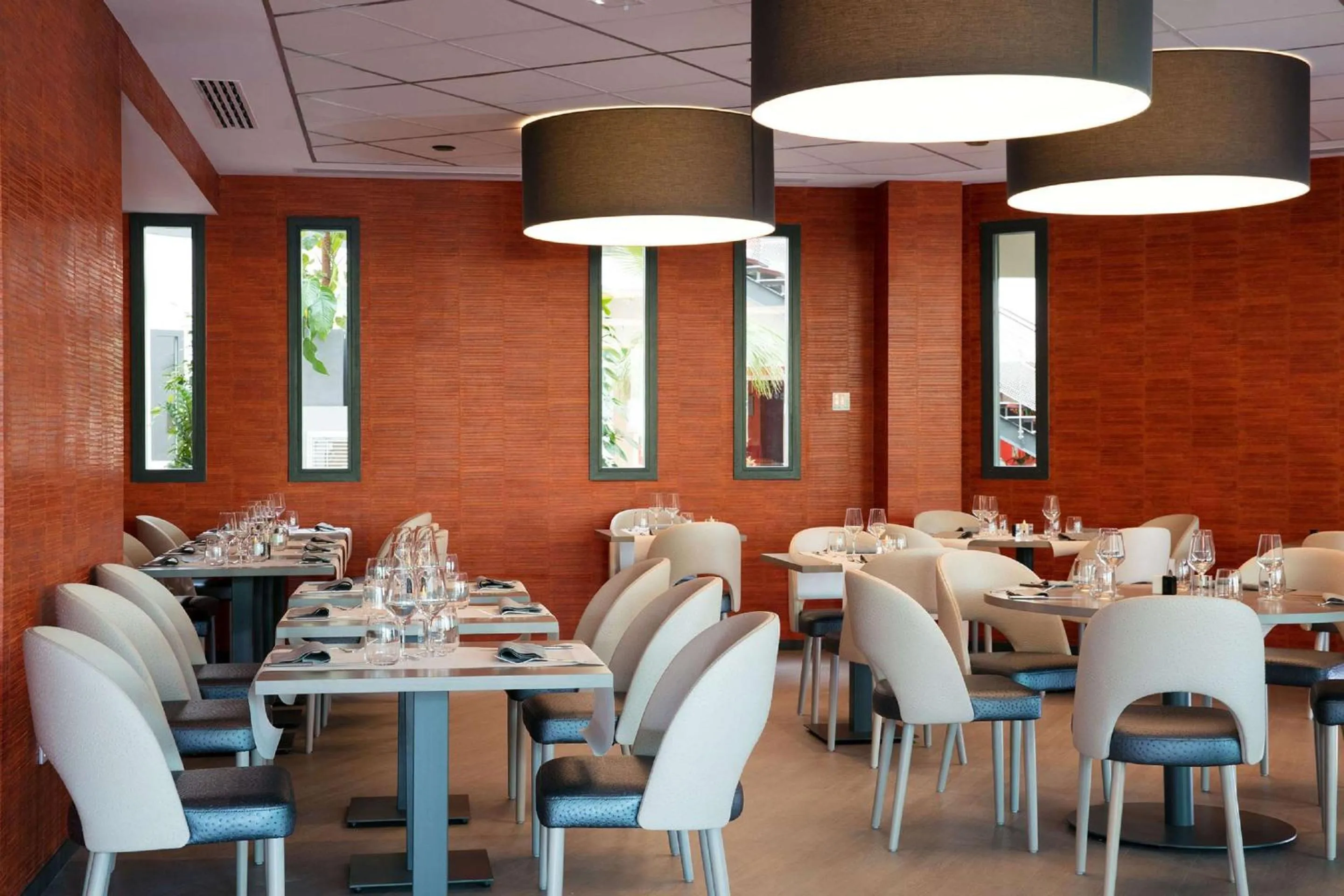 Restaurant/places to eat in Best Western Plus Hôtel Escapade Senlis