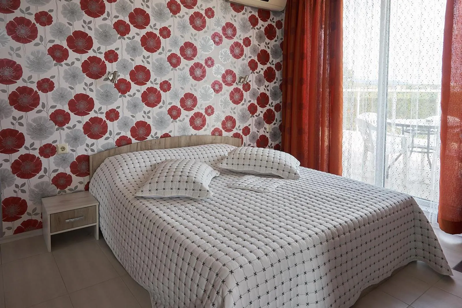 Bedroom, Bed in Hotel Sea Star Приморско