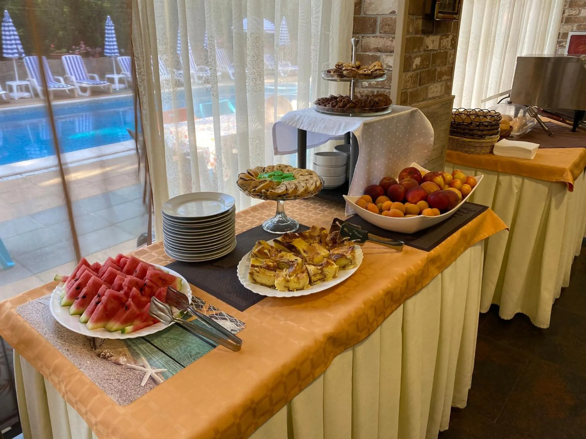 Food in Hotel Sea Star Приморско