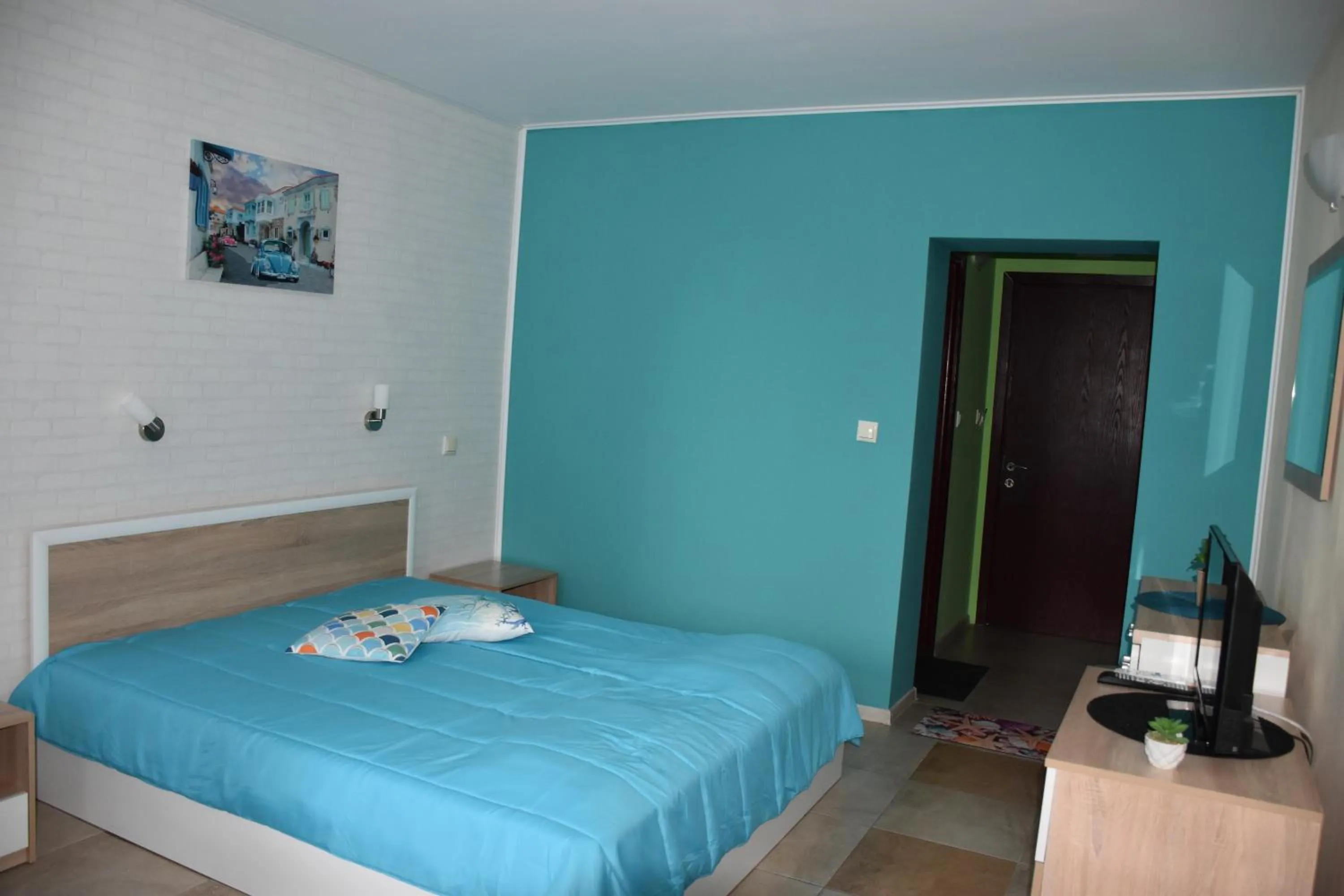 Photo of the whole room, Bed in Hotel Sea Star Приморско